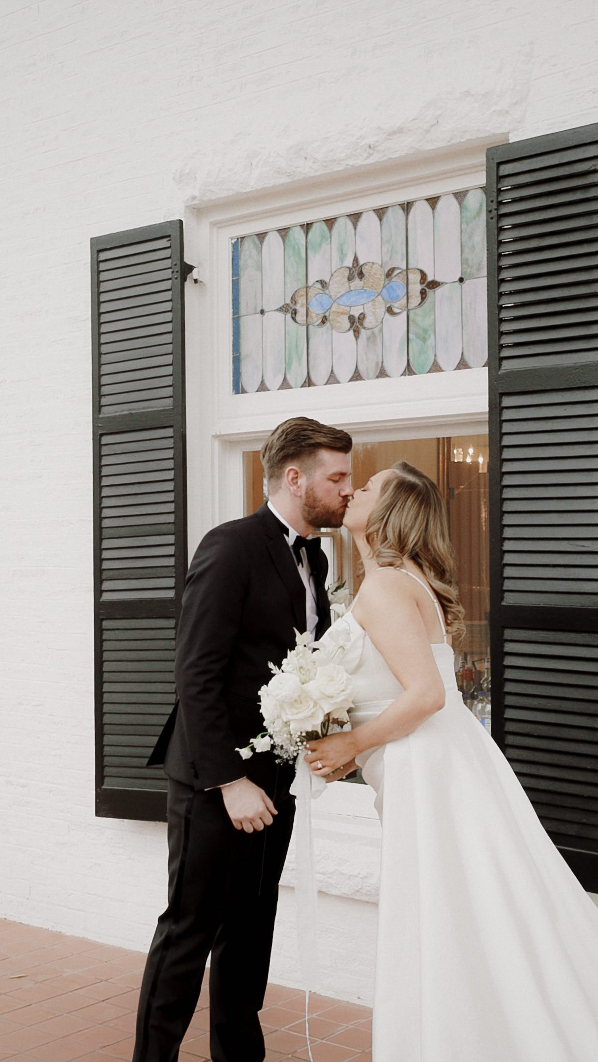Celebrating this stunning wedding at the historic Woodbine Mansion in Austin, TX! Meigan & Jacob radiated pure, genuine love, making every moment unforgettable. Cheers to Mr. & Mrs. Taylor!🥂
VENUE: @woodbinemansion
PLANNING: @wineandwillowevents
PHOTOGRAPHY: @juliadavis.co
FLORAL: @thesunrisepetalcompany
ENTERTAINMENT: @boogiebones512
BEAUTY: @lolabeautyatx
BRIDAL FASHION: @blushing_bride_btq
GETAWAY VEHICLE: @mustangatx
QUARTET: @siennastringquartet
CAKE: @feathers.and.frosting
CATERING: @austincatering
DANCE FLOOR: @monarcheventatx
PHOTOBOOTH: @pixsterphotobooth