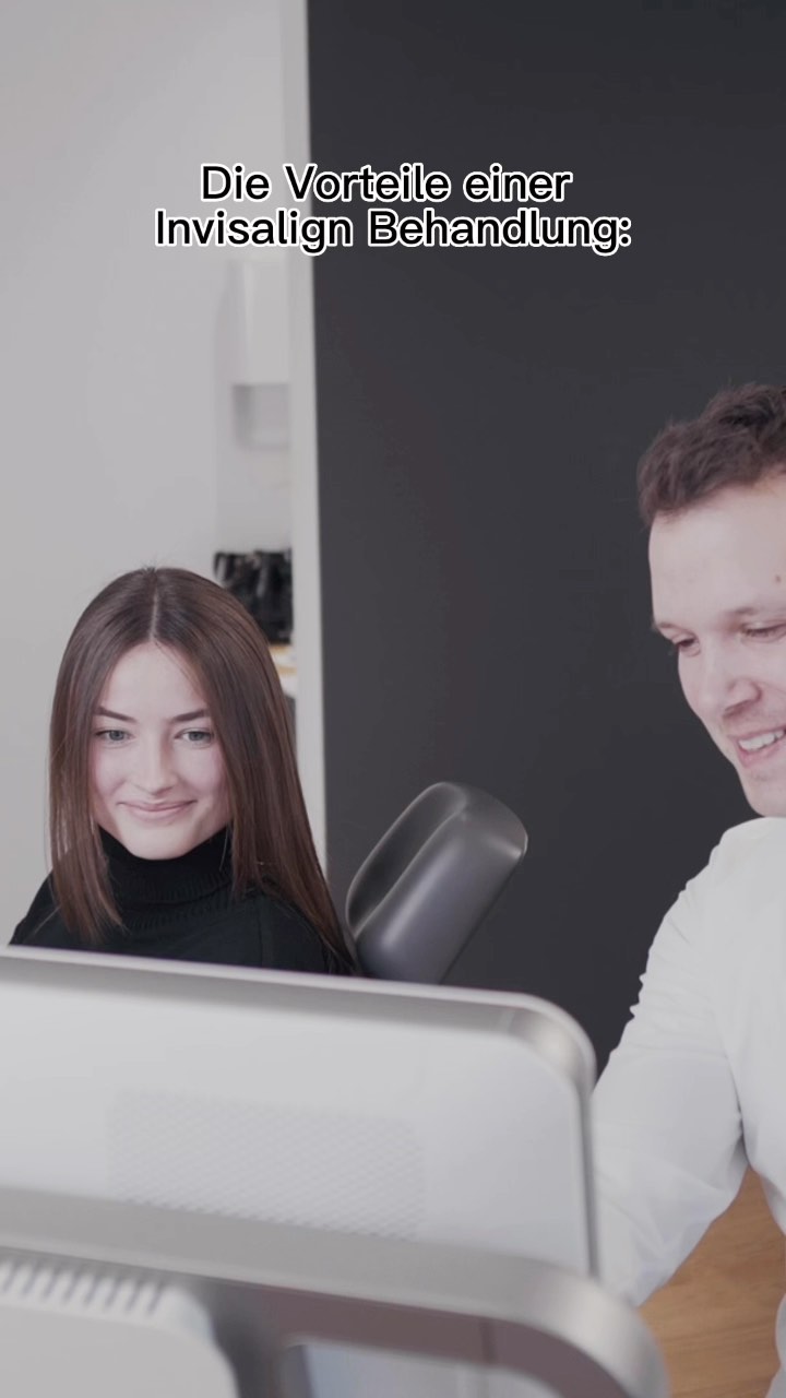 Die Vorteile einer Invisalign Behandlung:
- Transparente Zahnschienen
- Herausnehmbar
- Keine Drähte & Brackets
- Kurze Behandlungszeit
Vereinbare jetzt online deinen Termin für ein Erstgespräch in unsere Praxis in Hildesheim (Link in Bio)
#hildesheim
#kieferorthopädie
#drklinker
#zahnspange
#orthodontics
#kfo #invisalign