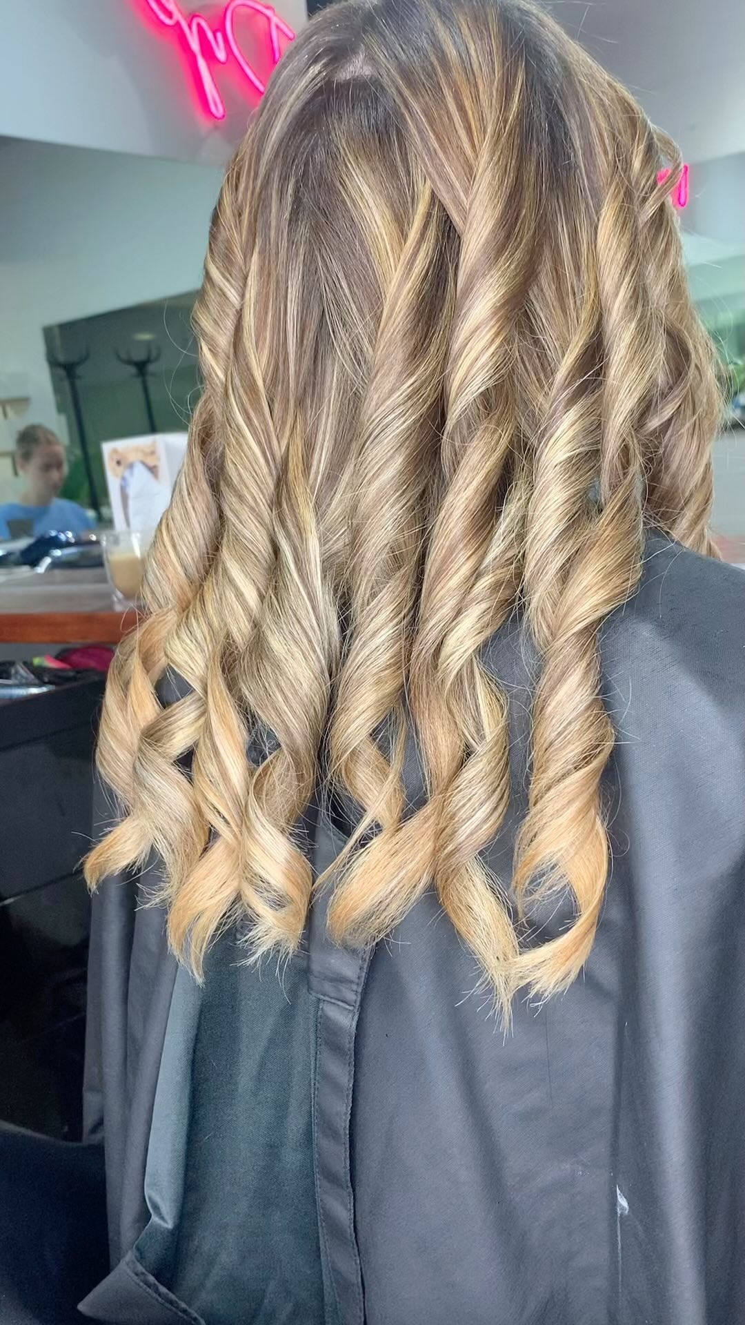 Fresh and shimmery ✨ #goldwell #livedincolor