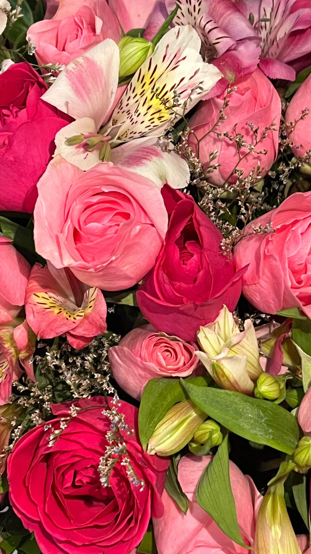 Box de flores em tons rosados
.
.
.
.
.
.
#flores #floresonline #presenteespecial #boxdeflores #boxfloral #flowers #explore #rj