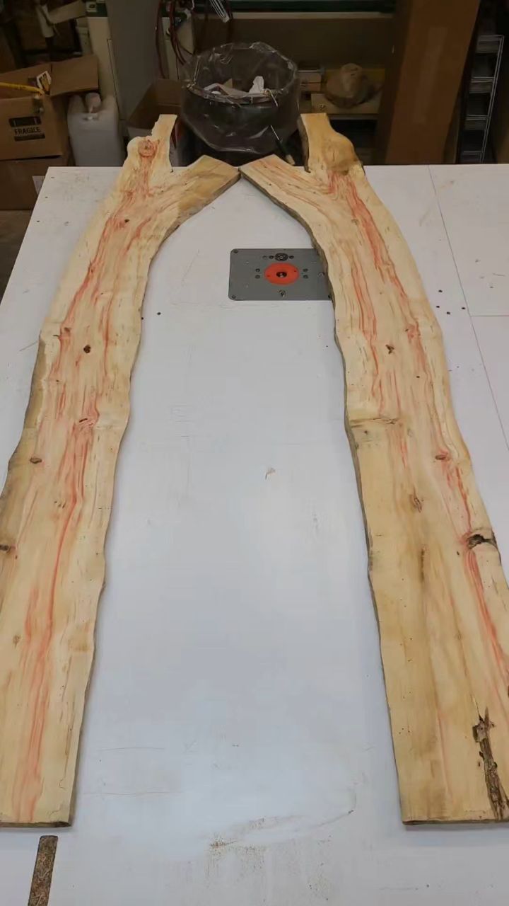 The doorway to somewhere. It's truly a one of a kind piece. I love working with Box Elder when I get the chance! This extra large standing mirror has a sturdy 1/4" mirror with a safety backing attached. It was HEAVY but it's hung in it's new home.
#woodworking #custommade #customwoodwork #mirror #localbusiness #localmade #sawmillbusiness #handmade #made with love #follow #monday