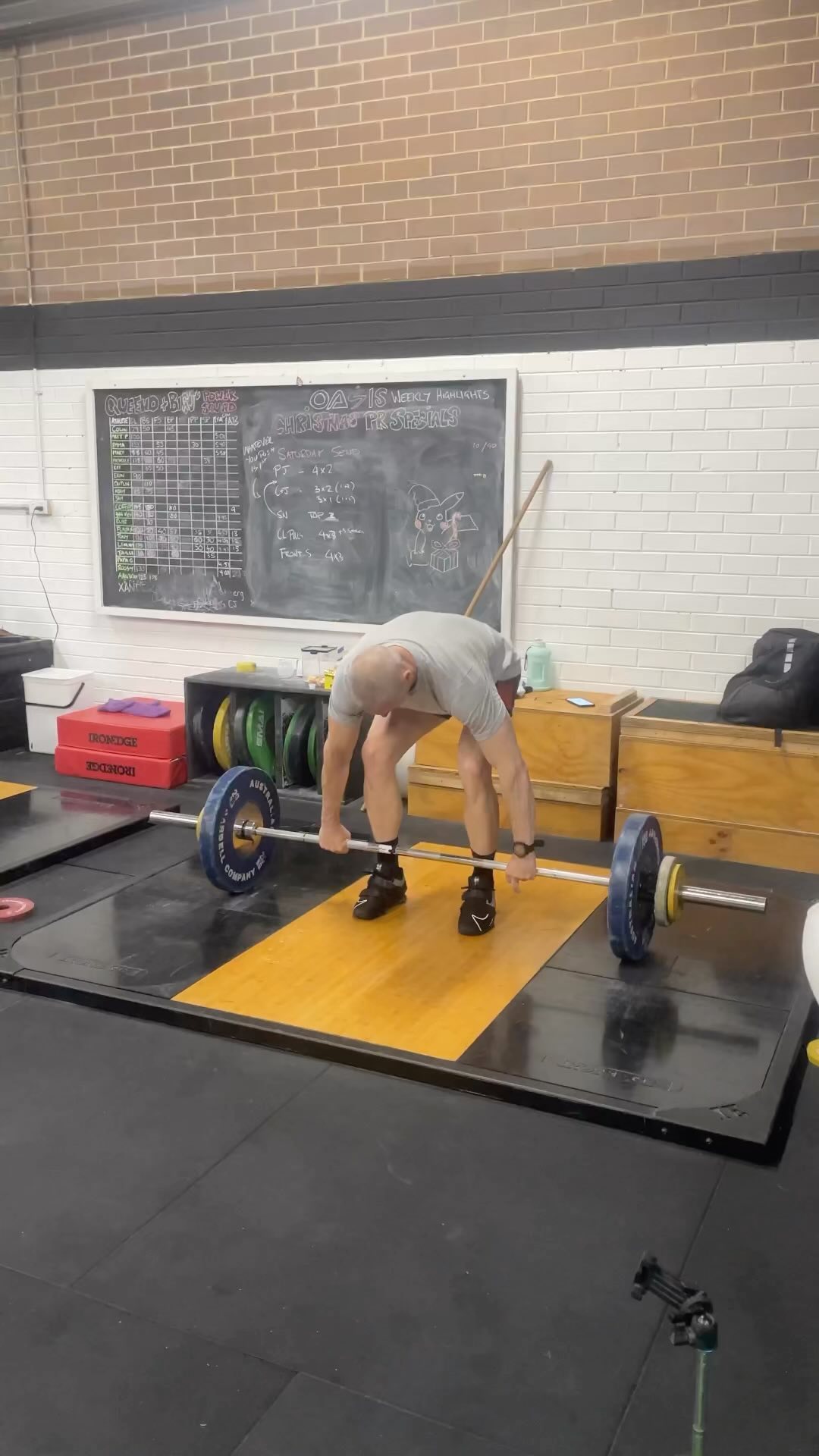 So many highlights this week, but here is one to name a few for this week. @camdavis651 hitting a PR 73kg power clean..then later in the week going on to hit a double 70kg. That’s some #OldManStrength right there hey!? Well done Cam!
#gym #goals #olympicweightlifting #cleanandjerk #snatch