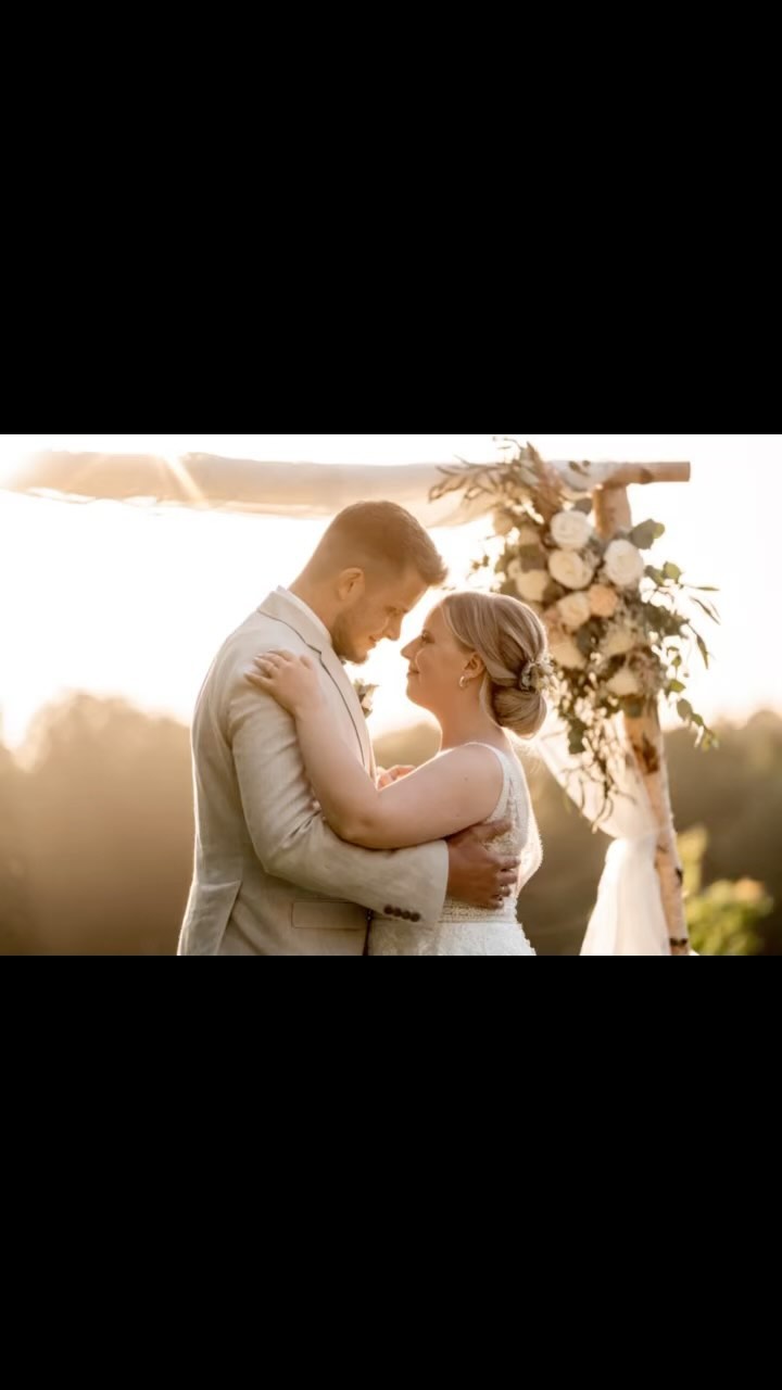 #Hochzeitsfotograf #wedding #hochzeitsfotografie #weddingphotographer #weddingphotography #Hochzeit #Hochzeitsportraits #hochzeitsshooting #hochzeitmelle #weddingdress #Osnabrück #Hochzeitstag #Reportage #hochzeitosnabrück #bestwedding #Braut ##loveandwildhearts #belovedstories #belovedweddingstories #heyheyhellomay #realwedding #elopementlove #weddingday @jnyklsn @jonaskvideografie @von_frau_lehmann @julianhuegelmeyerentertainment @hofrestaurant_von_laer @eug_law_hairstyling @nlsklsn @bjoernamadeus