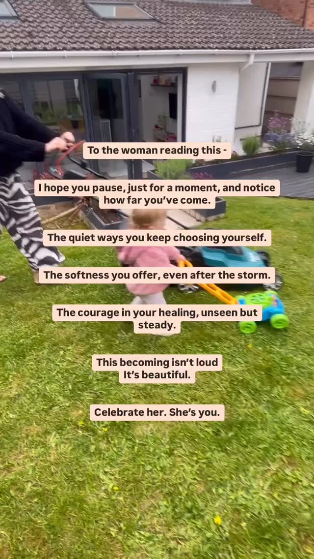 She’s healing in ways no one sees.
She’s rewriting her story in quiet moments.
This is your reminder:
The soft, steady becoming is still powerful.
You don’t have to earn your worth — you already have it.
✨ Tag a woman you love who needs to hear this today. 💛
Big love!
Hannah xx
-
#healingjourney #selftrust #confidencecoachingforwomen #lifecoachforwomen #believeinyourself
