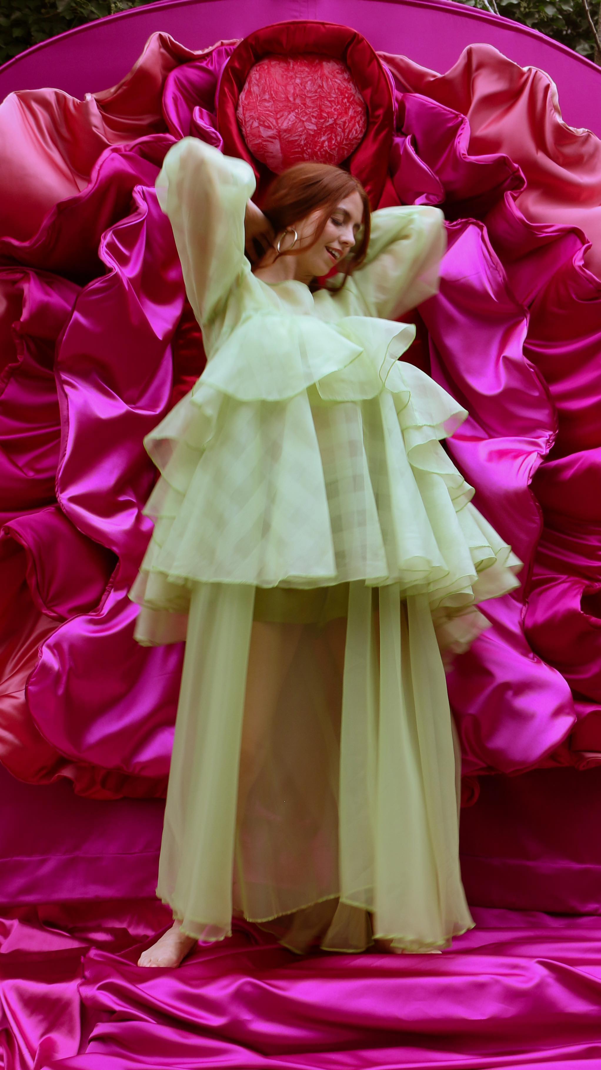 🪷VIVA LA VULVA🪷
Artist Submission
@l.devine - Girls like sex
CREDITS:
Creative Direction and Choreography by
@kimberley13collins
@mollymcgibbon
Produced by @hannahbadge
Filmed and Edited by: @thekassandrapowell
Head costume, soft furnishing and styled by: @rosie_whiting
Making assistants: @florencemeredithdesign @annette.raudmets.costume @sophielincolndesign
Costume assistant on set: @whydesigns_
Makeup by: @emt_makeup
Artist @l.devine
Acting: LDivine @josie_rosee
Dancers: @summerjayjones @elletayxx @pearlmakayi @laurambraid
1st runner: @abbie_newhall
BTS and branding @mags.graphics__
#lgbiqa #queer #queerduo #queerart #pride #loveislove #lovewins #magpie #london #londoncreative #creativedirector #choreographer
