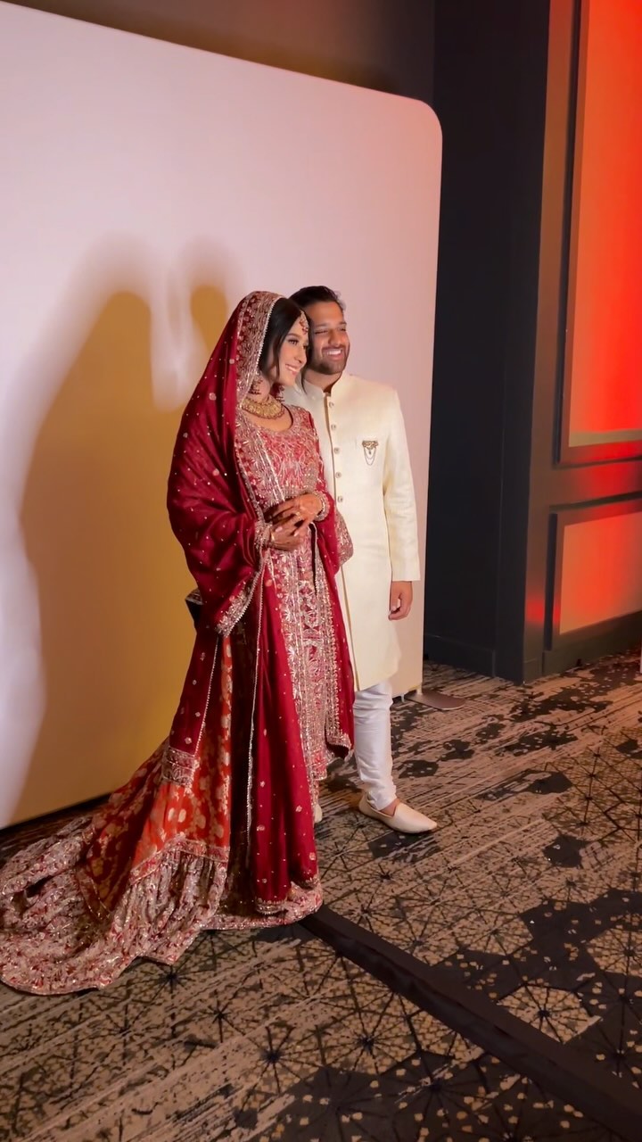 Congratulations Armina & Jarry 🤍
Thanks for letting us celebrate with you!
•
•
Event Planning: @eyezaevents @zoaboaproductions
Decor: @exclusivesignatureevents
Venue: @chicagomarriottschaumburg
Photo: @iambenramos
Video: @thelotusfilmsinc
MUA: @makeupbymehwish
Dj: @djmixu92
Catering: @eatanmol
Cake: @thebakinginstitute
Tabla: @arpitpathak0694
Boba: @bobachaofficial
•
•
•
#breezybooth #chicago #photobooth #chicagophotobooth #photoboothwedding #wedding #weddinginspiration #chicagoweddingvendors #chicagoweddingplanner #inidanwedding #shaadi #weddingplanning #schaumburgillinois #weddingvenue #southasianweddings #bhfyp #reels