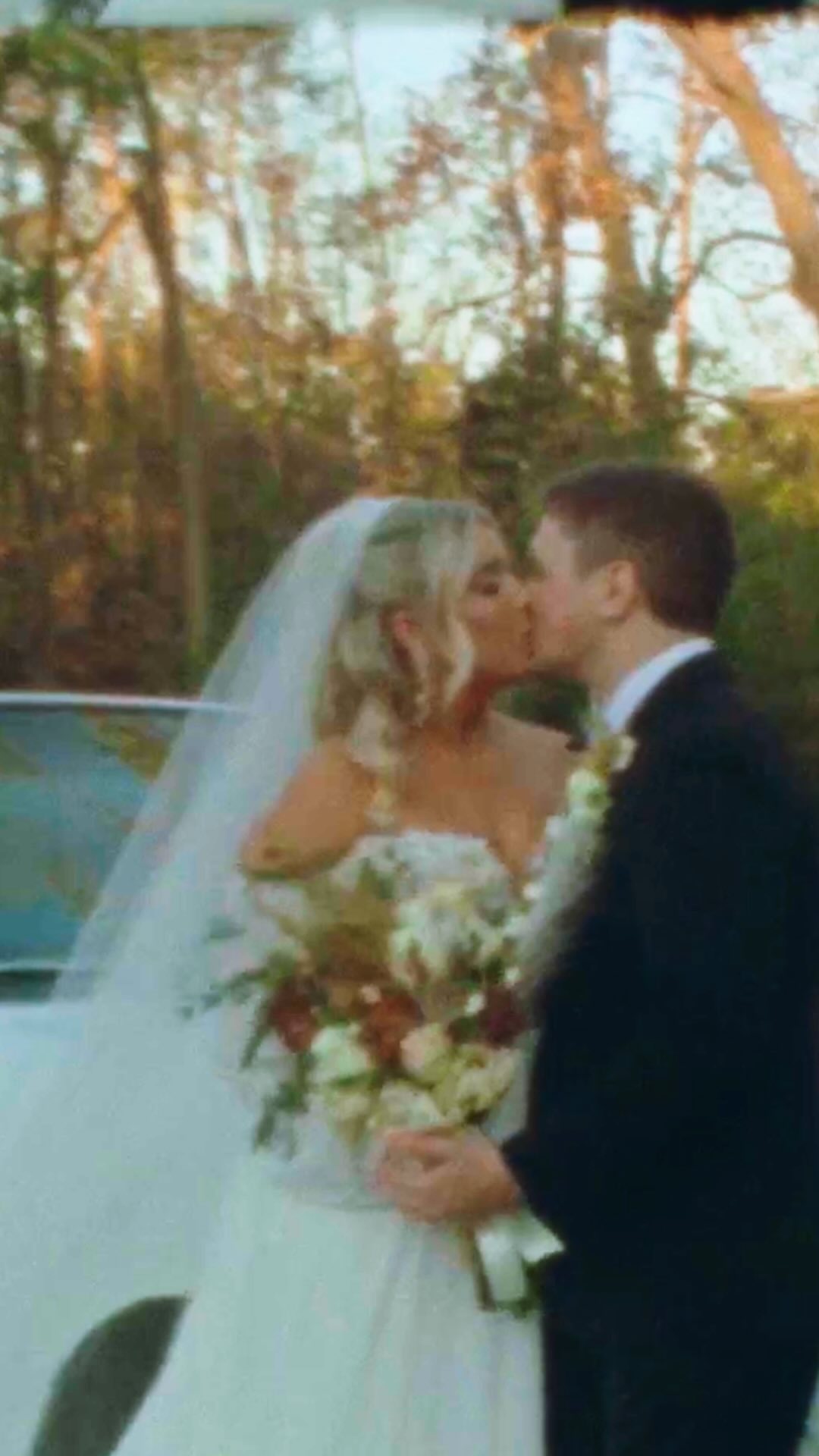 a peak at the Bloodworth’s dreamy fall wedding day on Super 8 🎞️✨ this day was an
absolute blast & every single detail was stunning!
video: @marycatherinefilms
photo: @sidneysmithphoto
venue: @thebricehouse
planner: @ido42weddings
HMUA: @mariawilliamsmua
dress: @camelliasavannah
florist: Wildflowers Hawkinsville
live painter: @jadebland.art
DJ: @laylothedj