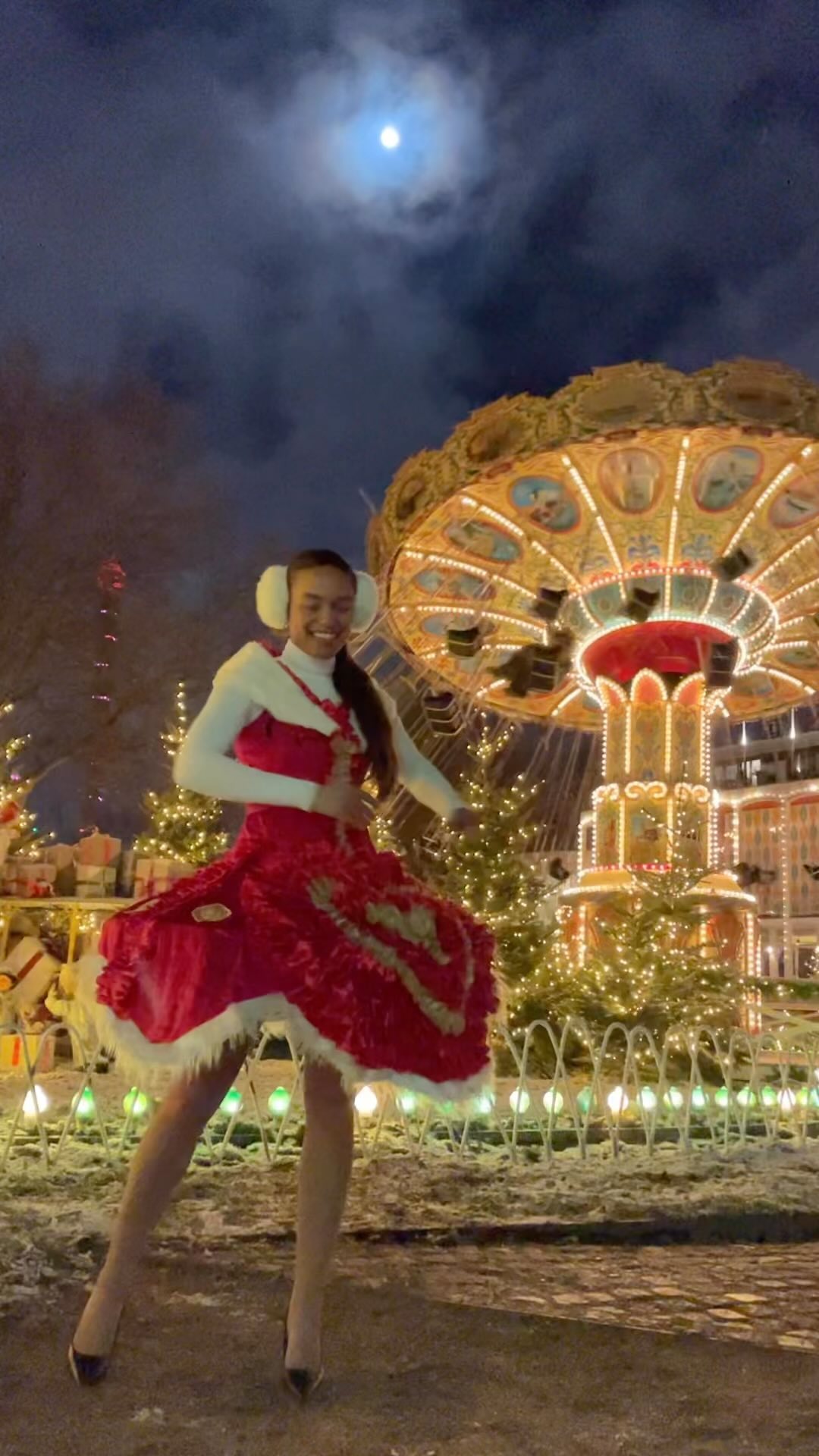Enjoying a Christmas fairytale in wonderful Tivoli, Copenhagen.
#christmas #wonderfulcopenhagen #visitdenmark #visitcopenhagen
