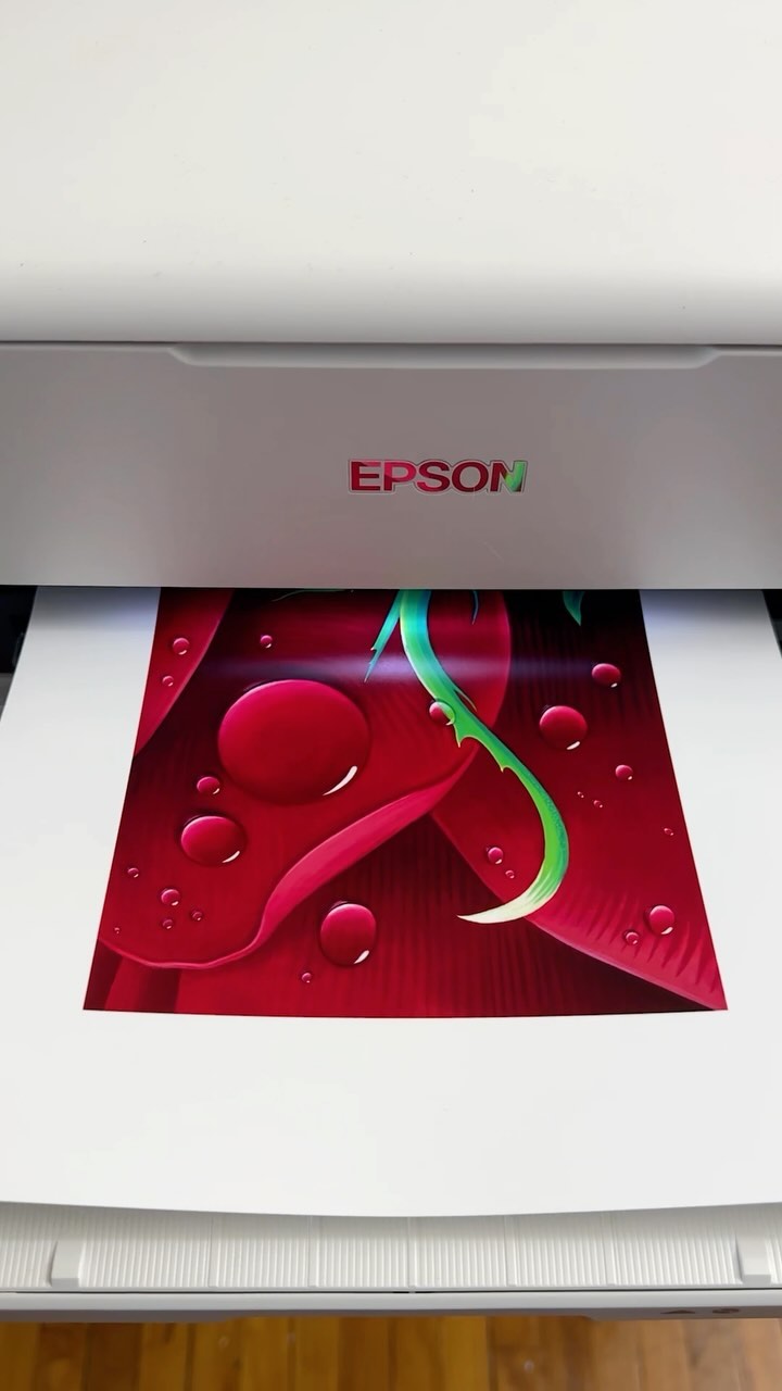 My Epson ecotank and I have a love/hate relationship, but I think I’ve started to figure her out. Anyone else struggling or thriving with their Epson fine art printer?
🌹💧
🔗 in bio to collect these limited edition reproductions of ‘Rose’ and ‘Che la Luna’
