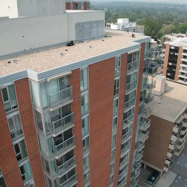 🎯 Mission: Possible.
Multiple buildings ✅ Tight deadlines ✅ Zero shortcuts ✅
#ropeadopewindows #ropeaccess #ropeaccesstechnician #workatheight #propertymanagement #safetyfirst #yyc