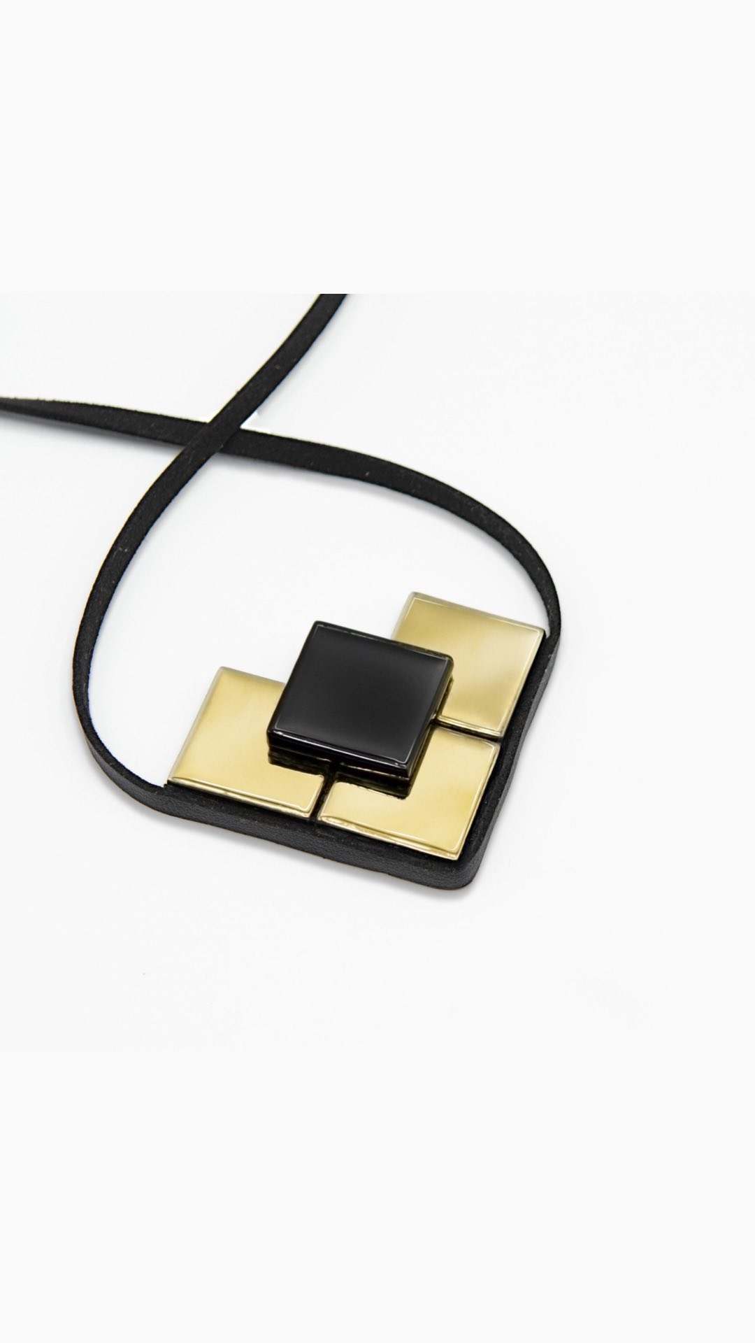 Each piece in our architectural jewellery collection breathes new life into materials, repurposing waste construction finishes into exclusive, one-of-a-kind accessories. Elevate your style with modern design and celebrate sustainability with us! ♻️
#SustainableFashion #EcoFriendly #UpcycledMaterials #FashionForward #ConsciousFashion #WasteReduction #FashionRevolution #EcoChic #EthicalFashion #SustainableStyle #UpcycledJewelry #ArtisticInnovation #EcoConscious #FashionStatement #OneOfAKind #ModernDesign #WearableArt #FashionInspiration #StyleWithPurpose #ReduceReuseRecycle #SustainableLiving #EcoFashion #FashionTransformation #EcoStyle #FashionJourney #ConsciousConsumption #RedefineFashion #SustainabilityMatters #fashionwithimpact #ornamental