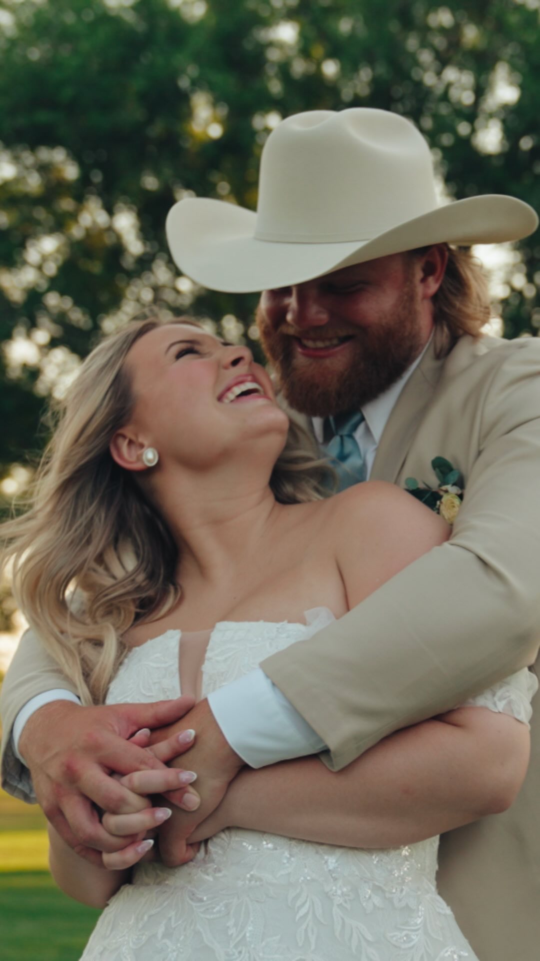 sneak peek of Tatum & Charlie tying the knot on their 7th dating anniversary 🤍 I’ve known Tatum since she was little so it was surreal to get to capture her becoming a wife. Here’s to you, Mrs. Robinson!
venue: @macalesterhouse
photographer: @emilykoontzphoto
planner: @jheventfullyyours
caterer: @truetexasbbq
bride’s dress: @laceandgracetx
cake: @mysweetinsanity05
flowers: @shopmarketstreet & @jheventfullyyours