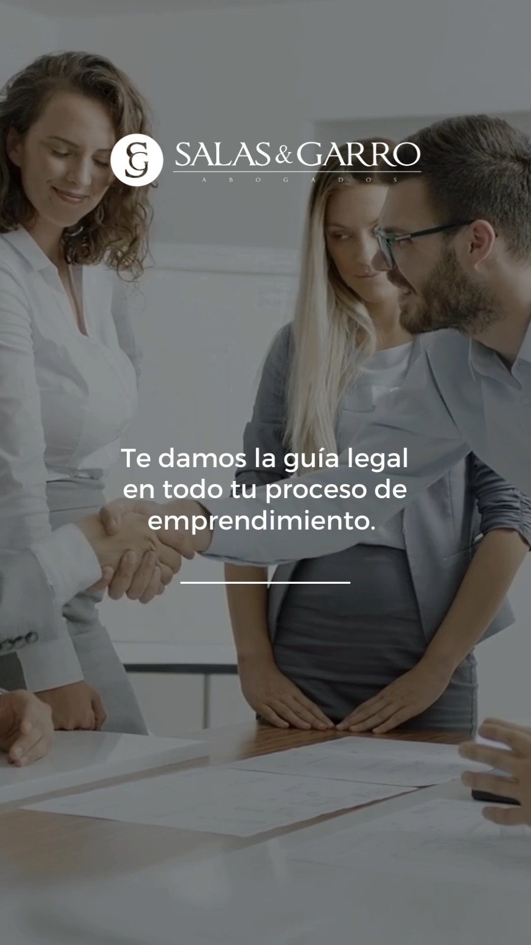 ¿Estás comenzando tu propio negocio? En Salas & Garro, queremos ayudarte a navegar en el mundo legal del emprendimiento.