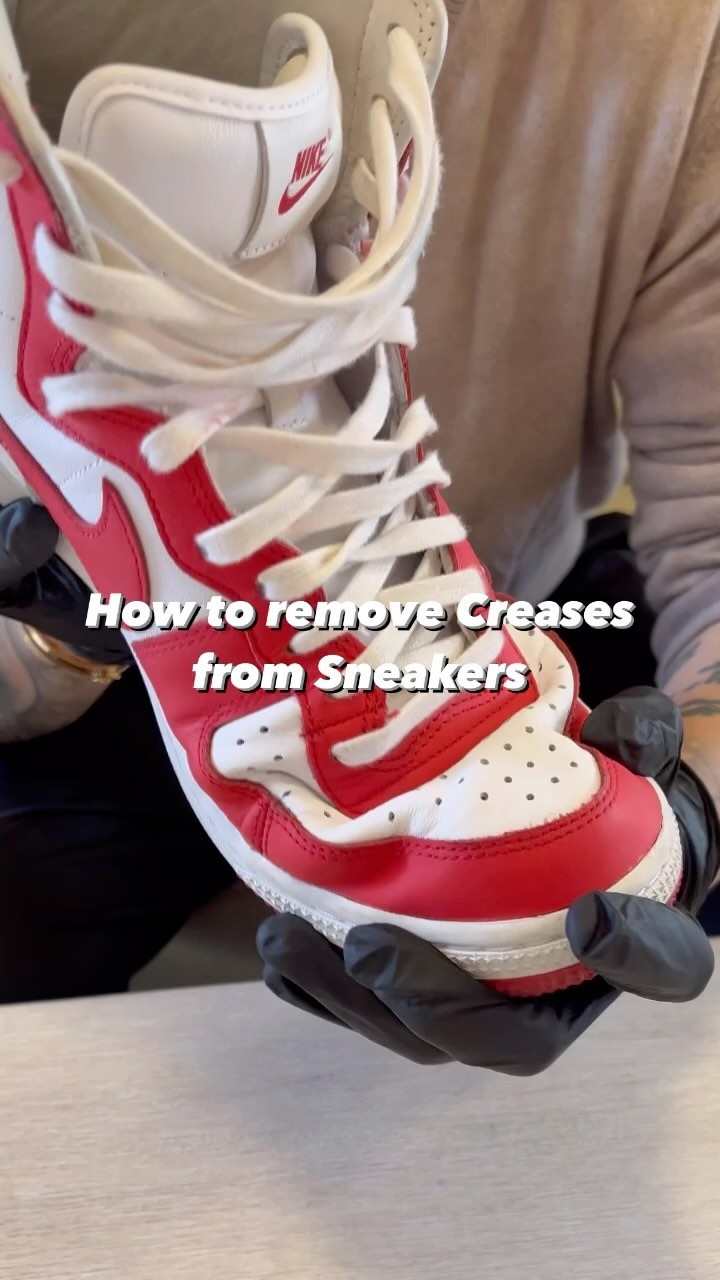 A Tips for all the sneaker-head , share with your firend’s whoever loves sneakers .
.
#sneakers #jordan #crease #cleaningshoes #cleaningtips #shoestips #sneakerheads #sneakeraddict