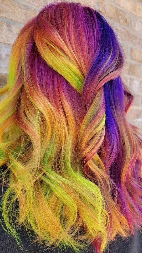 I LOVE doing major transformations!
There's nothing quite as satisfying as the look on my clients' faces when they see their new 'do come to life!
From bold colors to stunning cuts, I'm here to help unleash your hair's full potential!
.
.
.
.
.
.
.
.
.
#clthairstylist #monroehairstylist #indiantrailhairstylist #charlottevivids #monroehairsalon #indiantrailsalon #charlottesmallbusiness #indiantrailhair #indiantrailvivids #matthewssalon