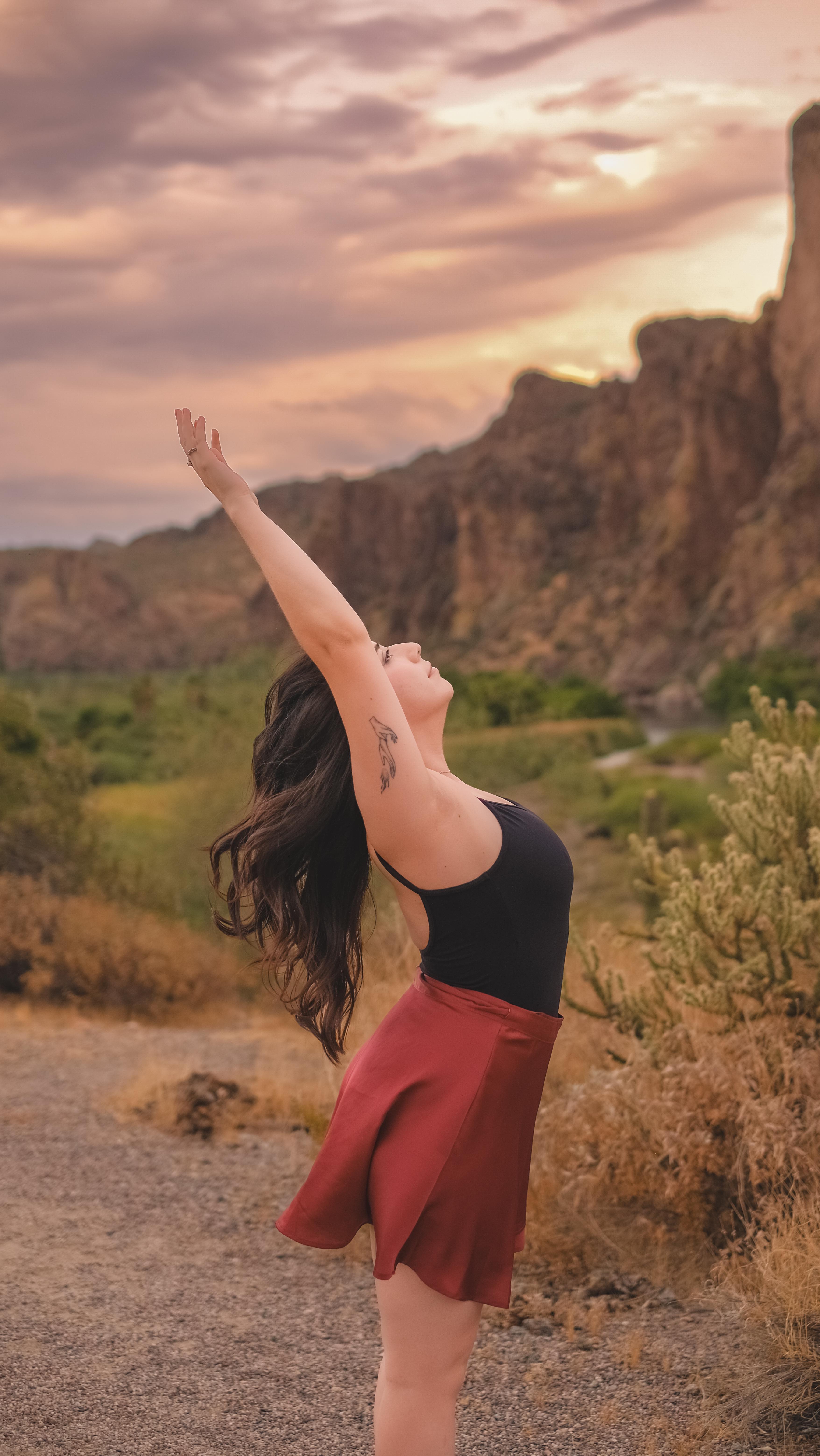 When you get to capture a bunch of yoga goddesses led by @wild.girl.wellness and a storm brews overhead making the photos all the more powerful. 😍🧘♀️⛈️
Next shoot in the works for those who want in on this re-occurring yoga in nature action or contact me for one on one shoots as well. 📸
#desert #arizonaphotographer #arizona #nature #yoga #yogainspiration #yogaphotography #yogalove