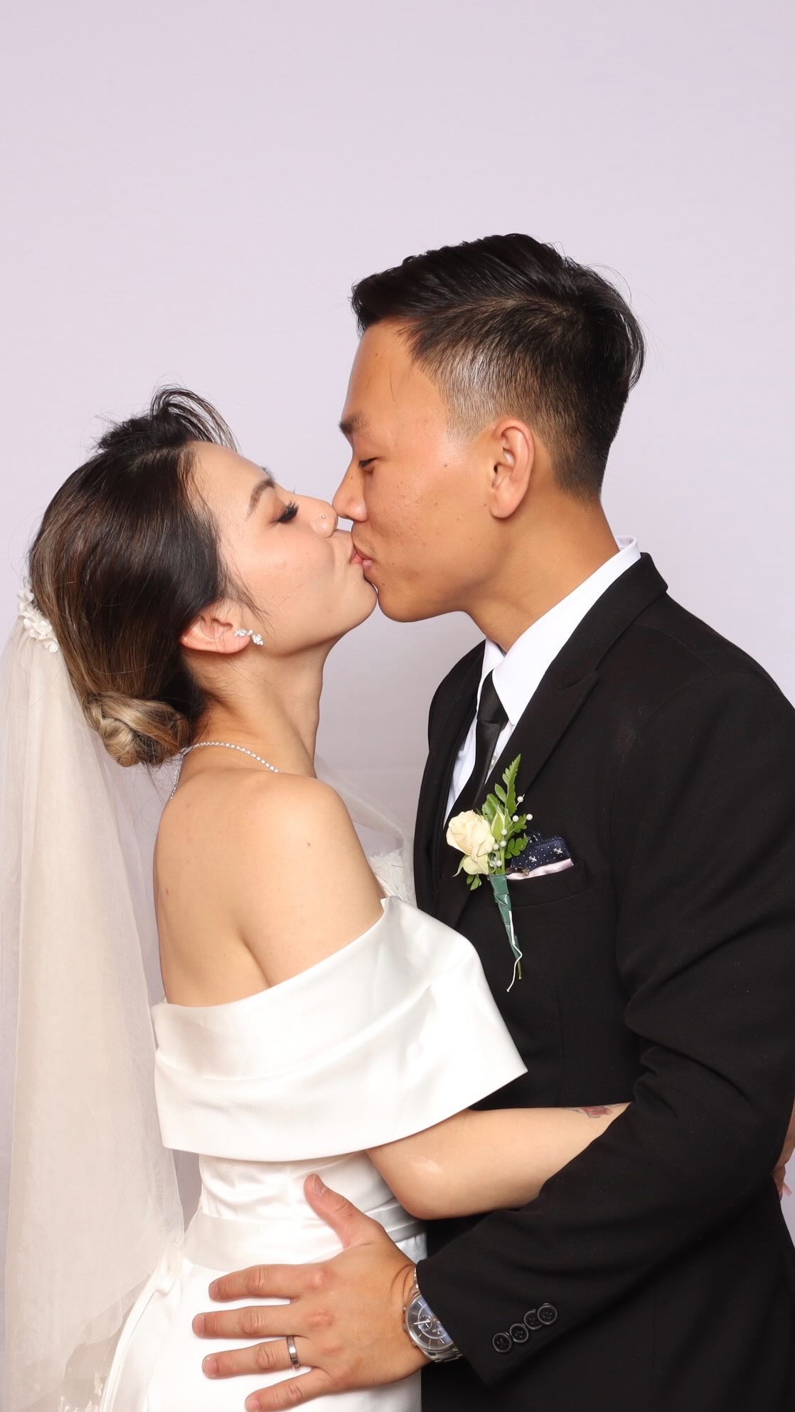 Photobooths are a great addition that allows your guests to connect and create lasting memories! Letโs strike a pose and get it printed! ๐ธ
Visit us at www.printmypose.com to book! ๐
#photobooth #torontophotobooth #photoboothrental #toronto #mississauga #brampton #vaughan #markham #wedding #photoboothfun