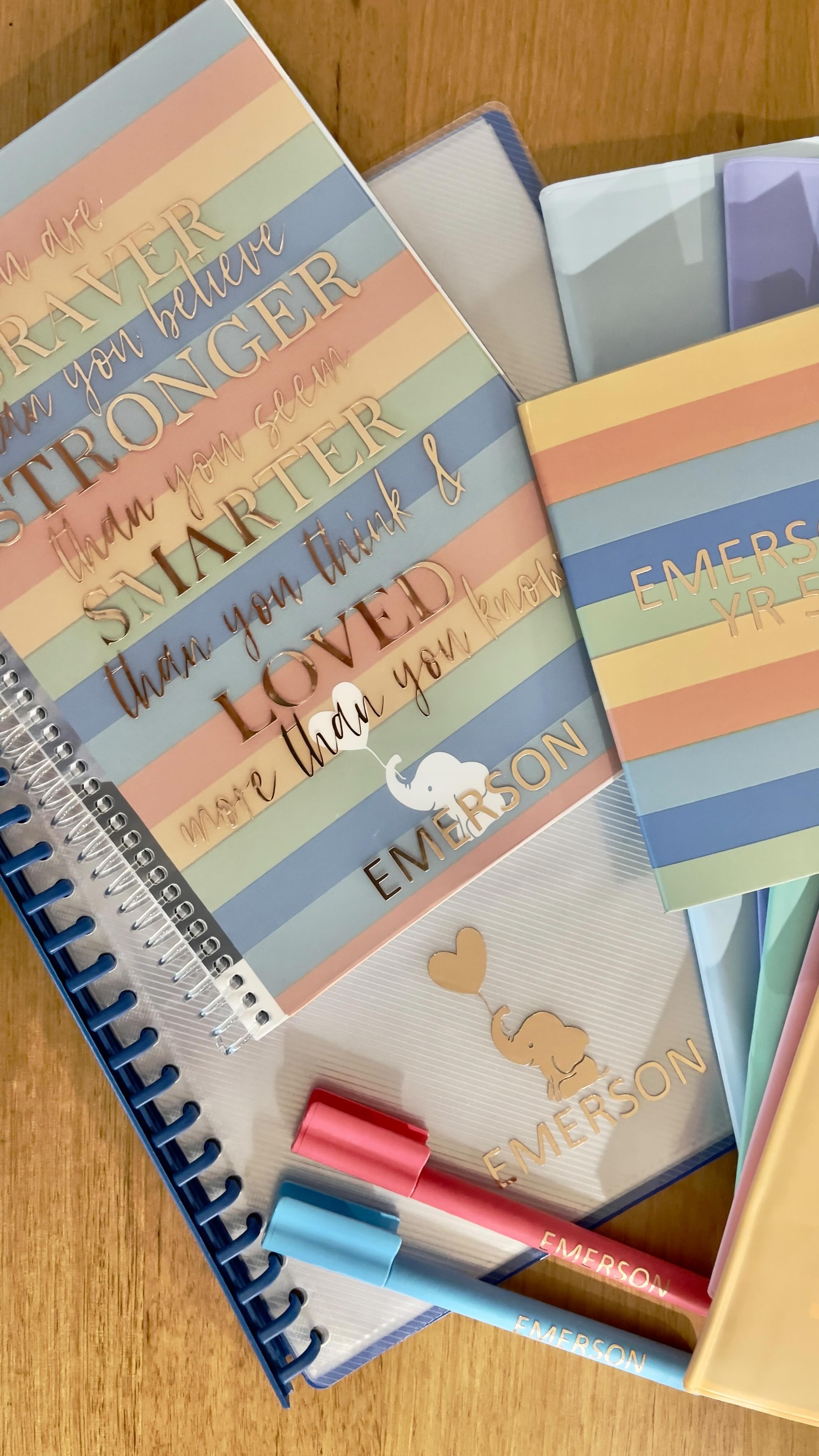 Back to school stationery JT style. I mean, it just had to be done. ✨
🌱 Custom Rose Gold Vinyl Decals
#backtoschool #alwayssparkle #creativemarketingstudio #graphicdesign #unleashyourpotential #sawomanaustralia #limestonecoastbusiness #discoverkingstonse