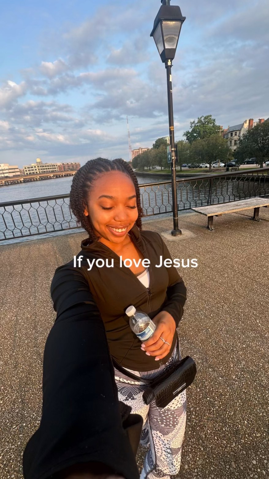 Introducing The Divine Dollars Collective❕
The Divine Dollars collective is a faith-based community that seeks biblical guidance on money management in order to display faith through our financial choices.
By joining The Divine Dollars Collective, you can except to:
• Discover God’s plan for your finances
• Learn how to build a budget and manage your spending, savings, and debt
• Build a rock-solid foundation for your money that breeds confidence and security
• Uncover the transformative power of tithing
• Grow your trust and faith in God by living it out
• Receive mentorship, accountability, and guidance
This community is for the young adults who are ready to build a financially stable life on the most solid rock there is, Jesus!
If you are interested in joining, COMMENT “🙌🏽” and I’ll send you the link to join us!
.
.
.
#faithandfinances #divinedollars #biblicalliving #biblicalbudgeting #howtobudget #moneymanagement #faithbasedcommunity #757christianevents