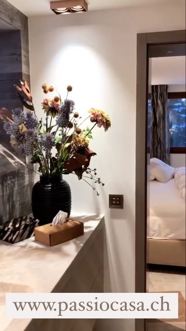 Dieses wunderschöne Chalet in Valbella wurde umgebaut und neu eingerichtet. ✨🏔
•
#passiocasa #concept #innenarchitektur #valbella #schweiz #luxus #chalet #cozyhome #living #inneneinrichtung #umbau #interiordesign #inneneinrichtung #passiocasa @pamelabaumann_