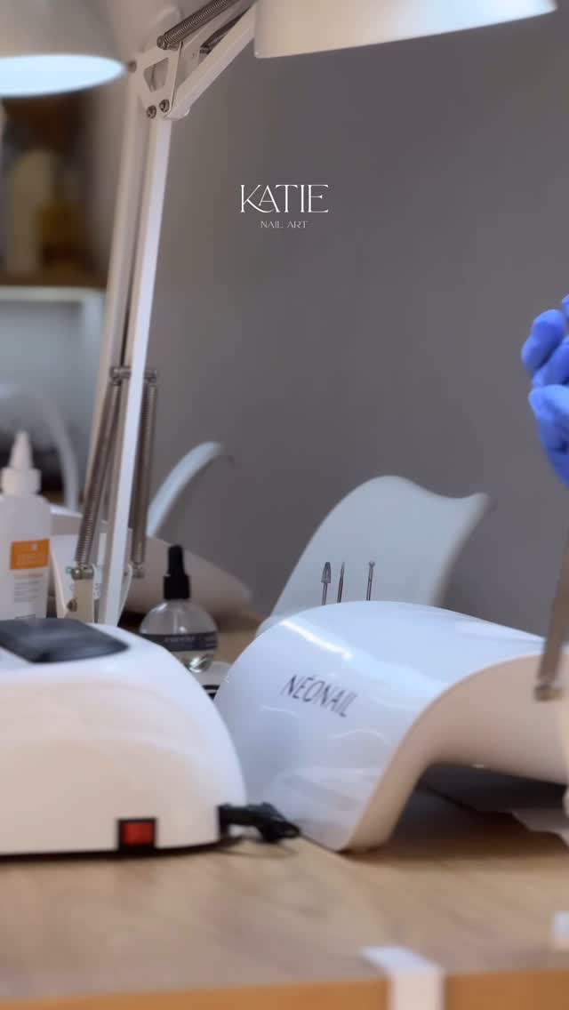 Uvek smo tu za vas 🫀
Jedna lepša strana ovog posla, jesu predivni trenutci koje prolazimo zajedno.
Zato se radujemo da ih je što više. 🌸
Zakaži i ti svoj termin 👇🏼
Ðuke Dinić 16.