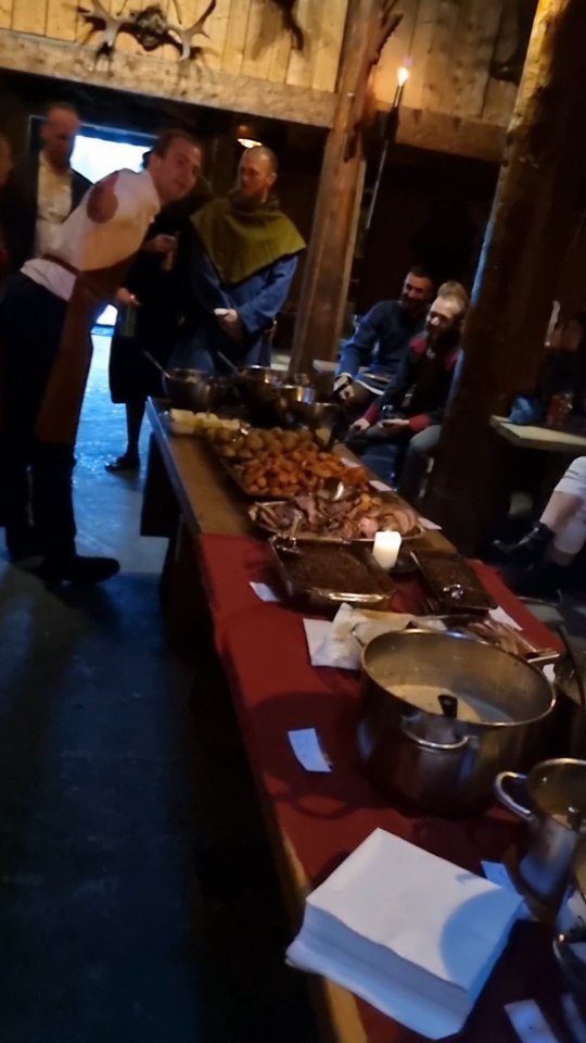 Battles are not only fought on battefields, they are also fought in the kitchen. Honour and glory to the chef and his team, making the taste of sommerblot an unforgettable sensation.
‐---------------------------------------------
#paganritual #sommerblot2023 #sommerblot #indoeuropean #indoeuropeans #vikingbattledrums #battle #theritualoffood #feast #nordicinspiration #nordicliving