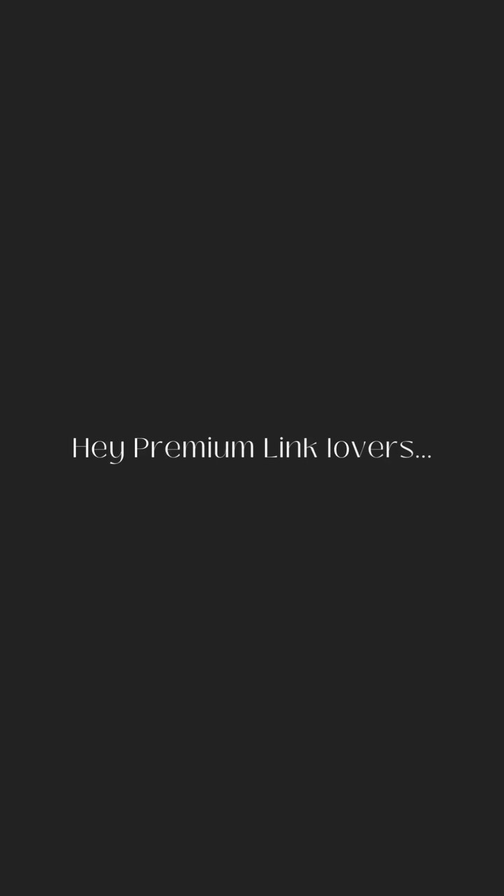 HEY 👋🏽 TO OUR LINKS SALONS, EXISTING AND TO BE.
We have some EXCITING news to share with you!
Until now, our Premium Links and Micro Links have been available to order in our selected tones only, as well as our selected two-tone blends.. but NOWWWW 🫢🫢🫢
Our Salons can order from ANY of our 29+ Luxe Shades AND even request your own custom blend of 2 x tones from the same range.
The excitement here is a little hard to contain!
Please note due to the large range of options available in tones, we reccomend ordering 3-4 weeks prior to wanting the stock at your salon so we can ensure to have the quantities and tones custom made and ready just for you! We can offer for you to have your chosen stock on hand, or our usual express delivery once stock is made and ready for you!
Get in touch by Direct message, call us on (02) 9659 1755, or email us at info@racoon.com.au anytime, whether you’re an existing salon wanting to know how we can work this in with your business, or a new salon wanting to know more about Racoon, Links, or any of our ranges.
We can’t wait to work with you! 😊💫