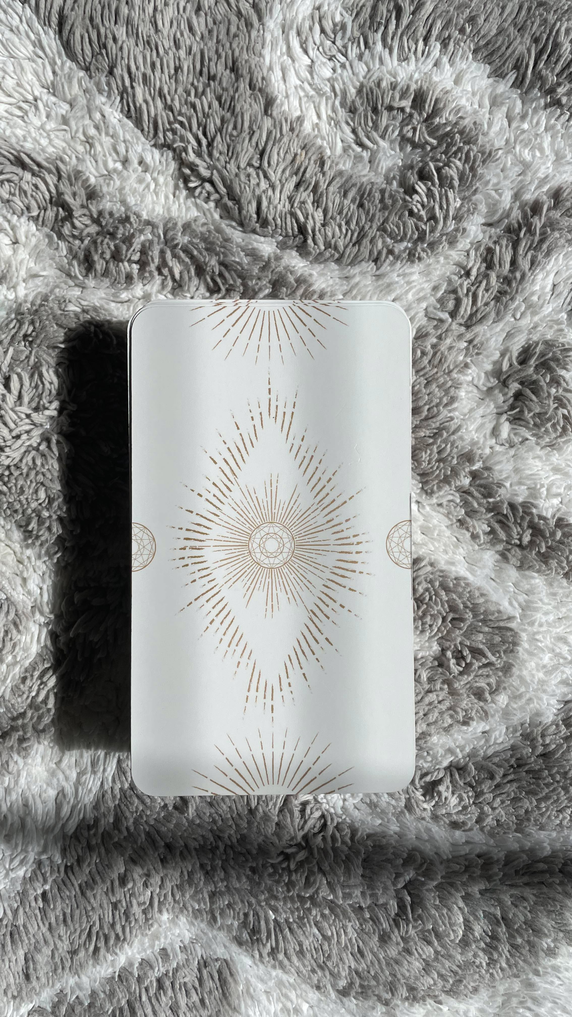 ✨Thursday Message✨
Changes and luck are on your side. I’m grateful for this message today, are you? Let me know in the comments below 👇🏼
For personalized 3 card spread readings or psychic sessions over zoom click the link in my bio ✨
.
.
.
.
#changes #air #oraclecards #oraclereadersofinstagram #oraclereading #psychicreading #luck #positivevibes #thursdaymotivation #psychic #intuitive #intuitivereading #wordsofwisdom