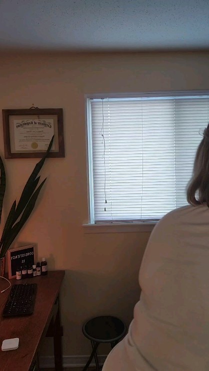 (Who doesn't love a typo...a client*)
When someone falls asleep π΄ on my massage table it is one of the BIGGEST compliments I can get.
Falling asleep on the massage table shows that you are fully relaxed, you feel safe, calm, and secure. These are all things that I strive for in my treatment room.
I'm a massage therapist who works a lot with people with trauma, anxiety, chronic stress, and burnout. When one of those people finds me and my space comforting, calming, and safe enough to just let go and sleep. There's nothing better. π€
And yet, it's probably the thing people apologize for most. There's no need, just know I'm trying to not wake you up with my sheer happiness.
#massagetherapy #selfcare #stressrelief #tensionrelease #mindbodyconnection #traumainformed #traumainformedcare #greenbeltmassage #sleep