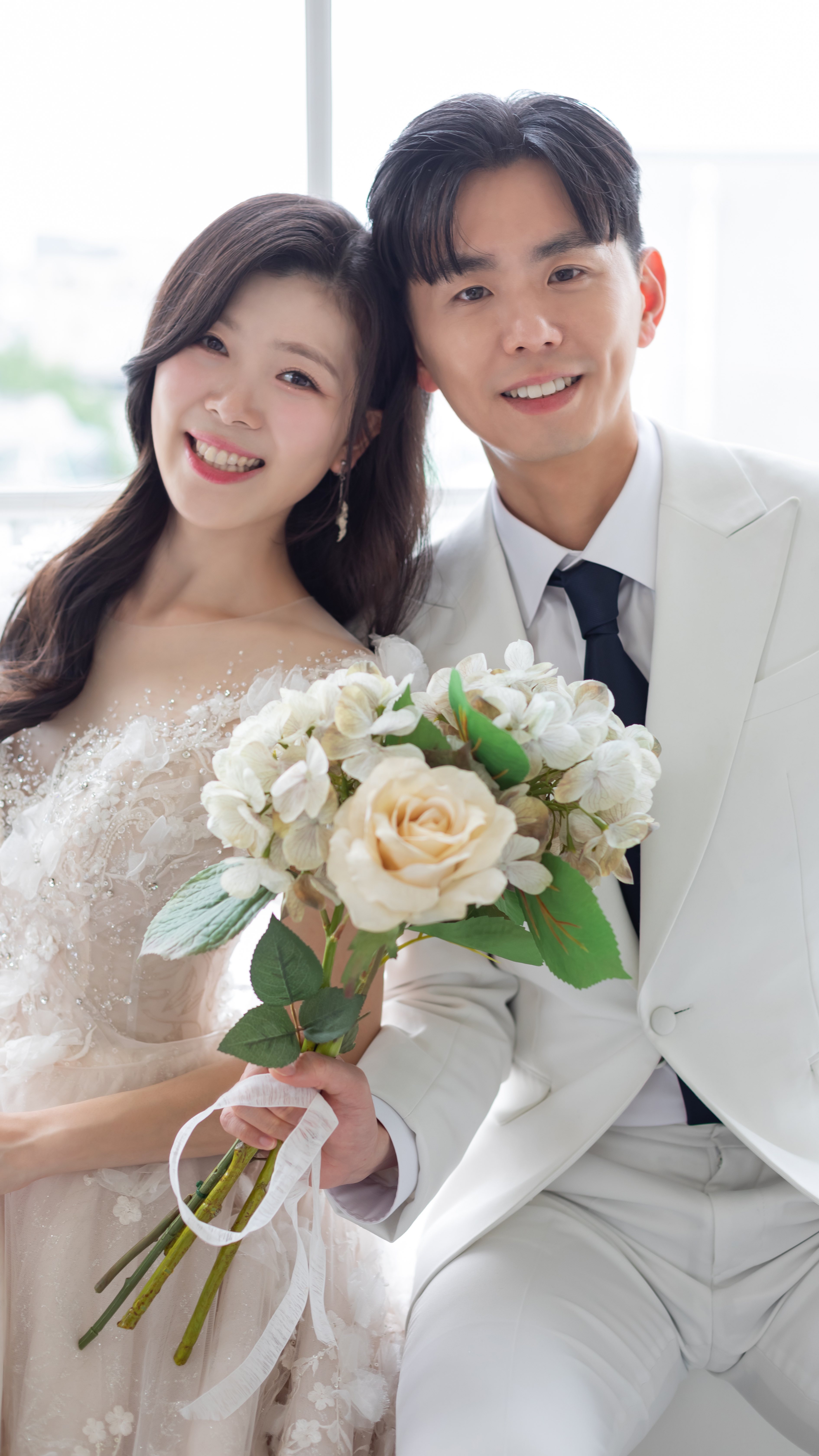 🤍 Hear firsthand from our Sydney couple Michelle & Khee on their experience at Studio Wonkyu and why they chose us 🤍
If you’re considering Travelling to Korea in 2025-2026 🇰🇷, join us to experience the ultimate celebrity pre-wedding photoshoot of your dreams.
Our photoshoot services include:
📸 Celebrity Photographer
📍Choice of 5x Studio location options
🗣️ Translator
🗺️ Full Itinerary plan integrated with your Korea trip
👗 Gown assistant throughout the shoot
👰♀️ Designer gown selection
💄 Make-up & Hair by Celebrity artists
💌 DM us to find out more!
Would you like to watch Part 2?
•
•
•
#thingstodoinkorea #koreanwedding #preweddingphotoshoot #southkorea #asianweddinginspo #kdrama #kdramamoments #preweddingphotography #engagementphotos #engagementshoot #koreanphotographer #koreanphotoshoot #southkorea #southkorea🇰🇷 #southkoreaphotography #studiowonkyu #koreastylewedding #koreawedding #asianweddingideas #seoultrip #koreatrip #kdramalovers #asianphotography #sydneyphotographer #melbournephotographer #韩国婚礼摄影
#prewedding #koreawedding #韩国婚礼