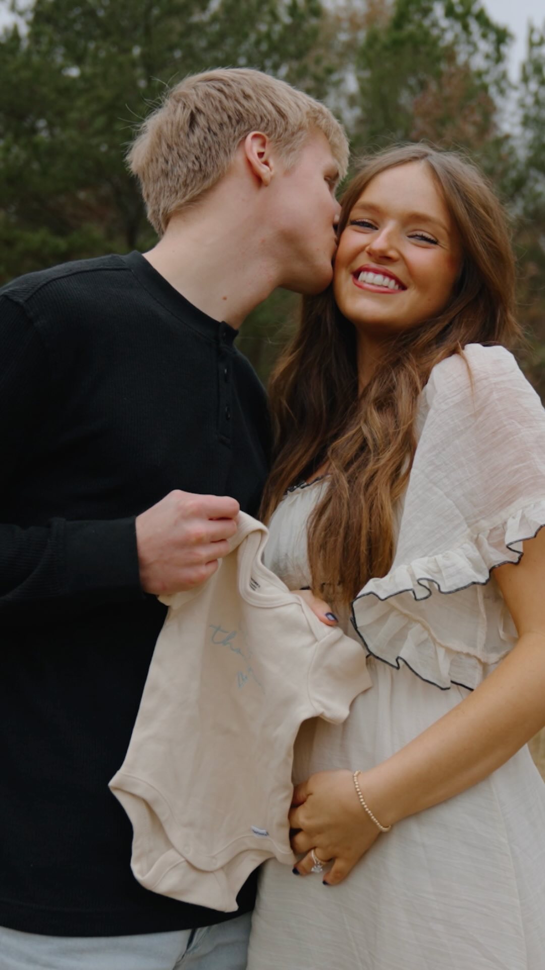 congrats to Mikaiah & Nate on their baby boy 🩵🕊️loved getting to film this pregnancy announcement for you two cuties!