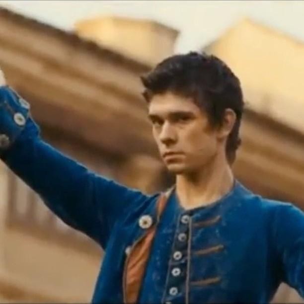 Magic of Fragrance...
This is for all Perfume/Fragrance Lovers...
Do you know what effect a smell has in our mind?
Our brain processes smells and represent them as a painting or symphony; this is what we call olfactory memory.
The aroma components from natural products have been used for mental, spiritual and physical healing since the beginning of recorded history.
The aromatherapy is an effective and natural way of healing a person’s mind, body and soul.
Experience yourself the healing power with #giardiniditoscana
#dubaiperfumes #dubaiperfume #dubaifragrance #dubaifragrances #uaeperfumes #uaeperfume #uaefragrances #dubaifashion #dubailifestyle #dubailuxury #dubailuxuryliving #uaefashion #uaelifestyle #dubaiperfumelovers #dubailife #perfumereview #perfumeslover #dubaiperfumery #perfumereviews