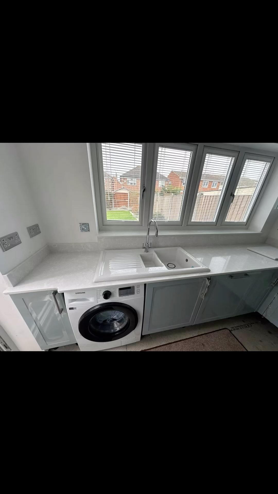 One of our new installs this week in 20mm Modern Quartz white onyx.
Well established family run company with 50yrs experience.
Factory and showroom based in Benfleet Essex , working all of Essex and the Home Counties.
📧info@marblegraniteworksltd.co.uk
☎️01268 661369
07901 583044
07917 224736