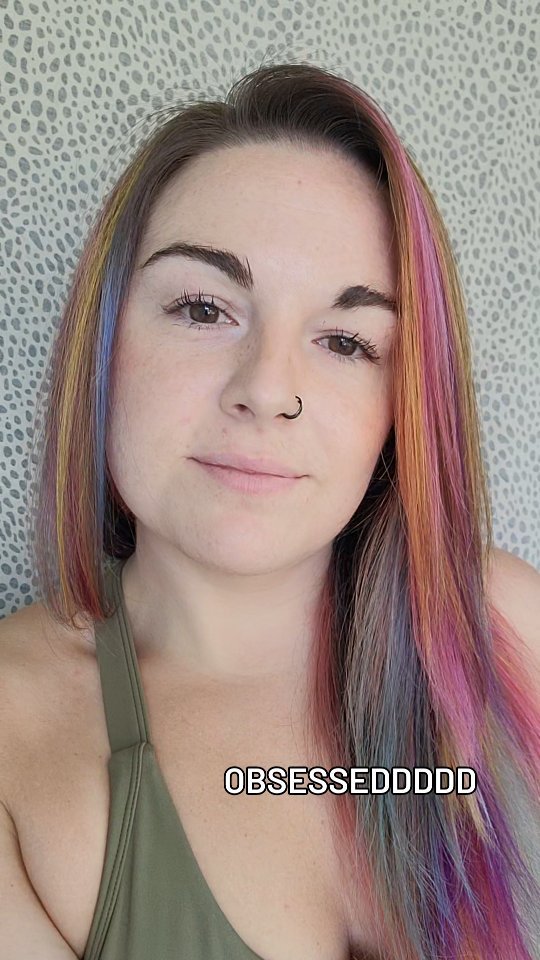 I, like many of my clients, have a hard time choosing what color to pick.
I posted on my stories yesterday my 2 inspo pics I've been trying to decide on, and this funfetti-multi-colored look was the winner!
I am absolutely OBSESSED, what do you think!?