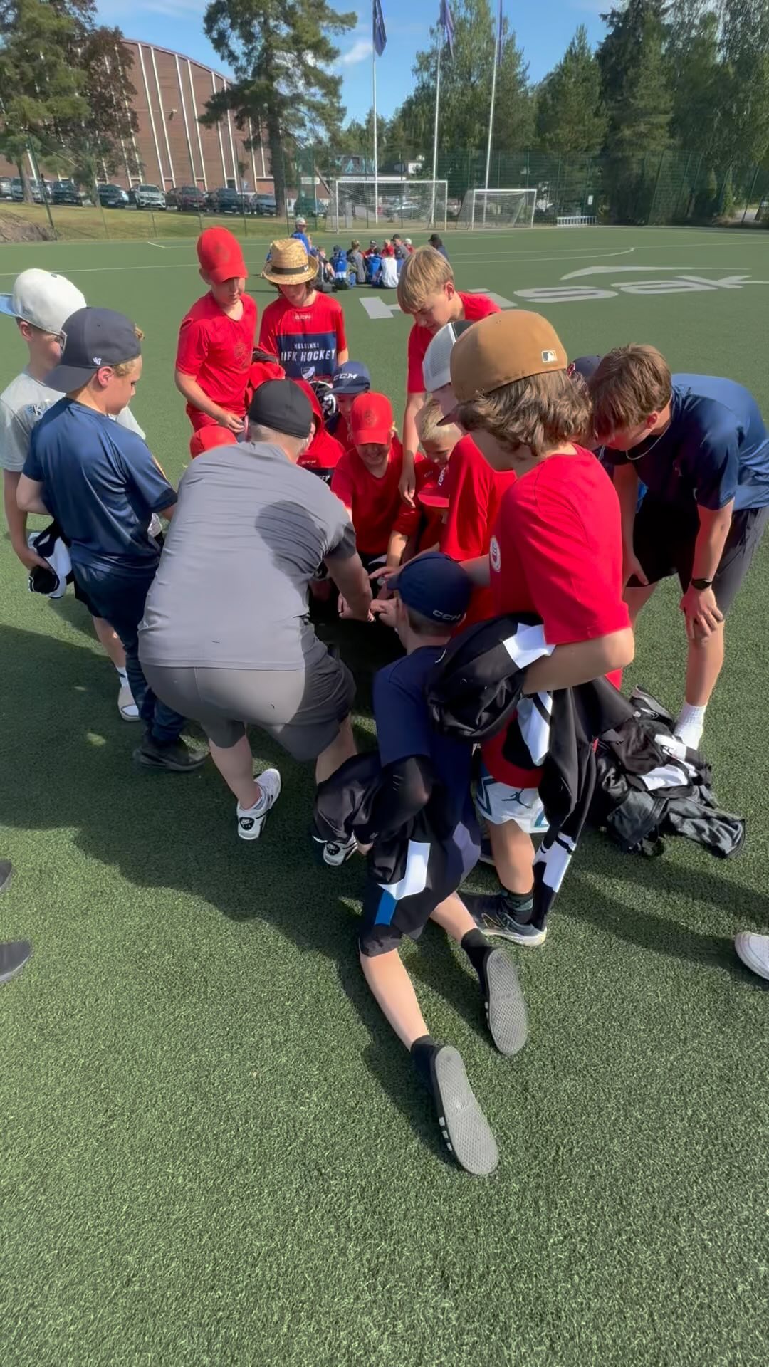 DAY 1 ✅
#pelileiri #kisakallio
@kisakallio @ccmhockeyfinland @powerade @oatly @kotipizza