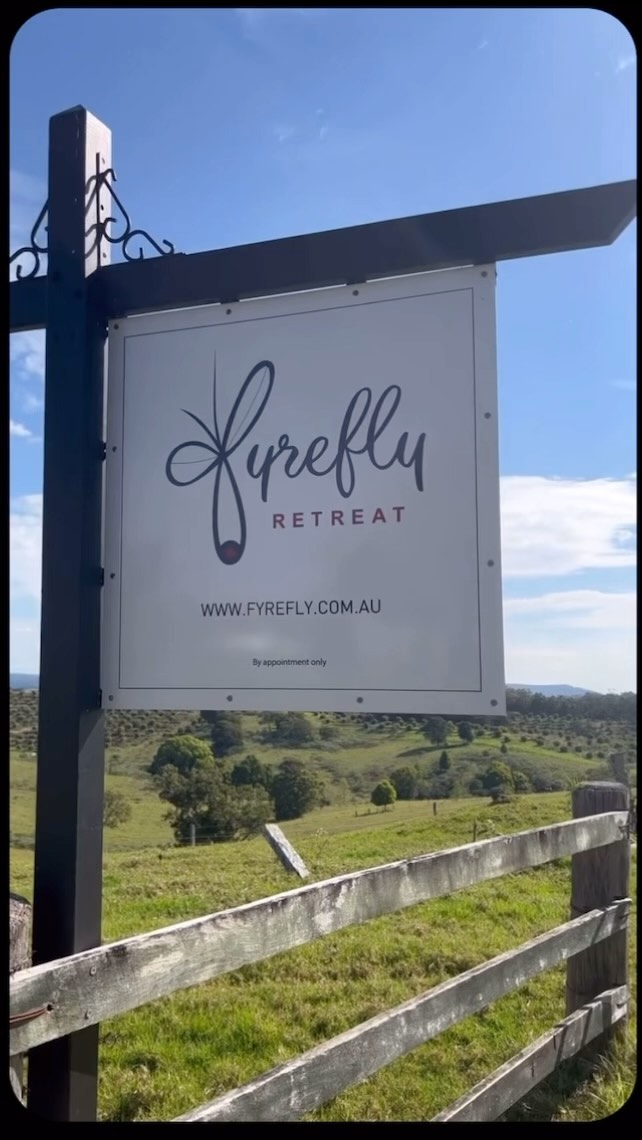 Secluded luxury getaway on the Scenic Rim..
Fyrefly Retreat is a generously appointed luxury off-grid, tiny house based on a dairy farm in Beechmont QLD Australia on the beautiful Scenic Rim.
Fyrefly accommodates up to 4 guests providing a luxurious, secluded, relaxing getaway with mountain views all the way through to Canungra and Brisbane.
#weekendgetaway #scenicrim #offgrid #luxuryescape #beechmont #secludedcabins #mountainview #fyreflyretreat #tinyhouse #visitscenicrim #thisisqueensland #goldcoasthinterland #destinationscenicrim
@visitscenicrim @destinationscenicrim