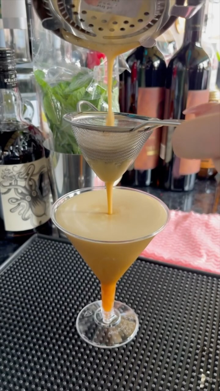 Espresso martini - double the buzz double the fun! We know you want these at your next event
Dm us and #letthegoodtimesroll