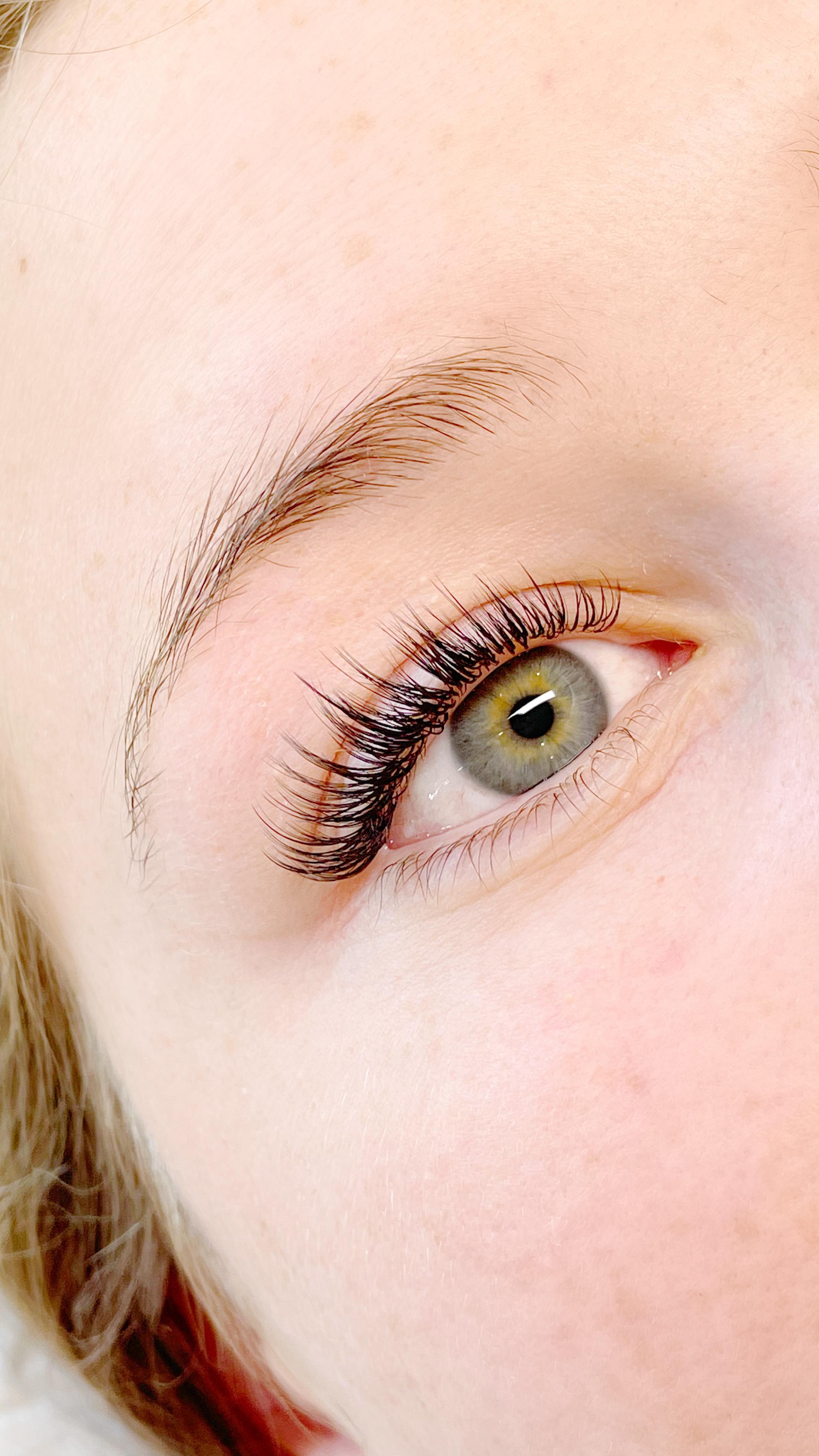 Oh how we all improve over time and trends change!
Big thank you to little sis Erin for being my first model and for being a huge supporter of Capital Lashes and our team ever since! 🥰
#BehindTheSmallBusiness
#CapitalLashes #CanberraEyelashextensions #lashextensionscanberra #canberralashes #lashescanberra #eyelashextensionscanberra #canberralashextensions #canberra