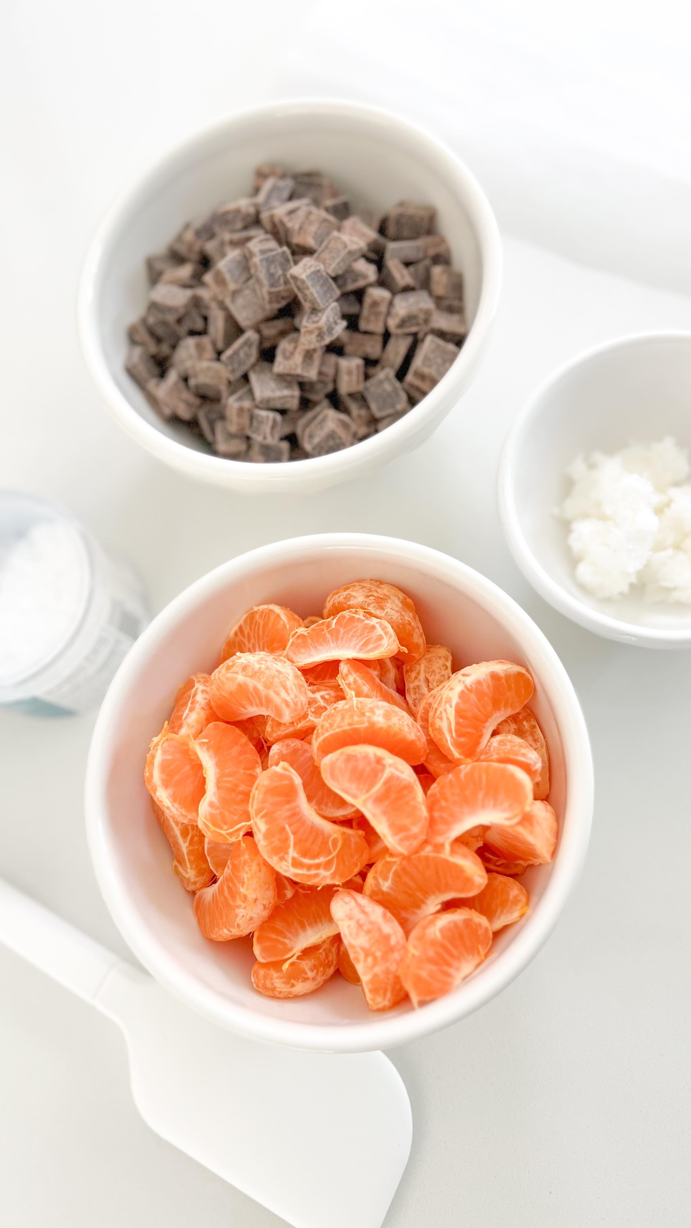 Let’s make a healthy, and indulgent treat together! My favorite combo at the moment - dark chocolate with oranges! 🍊🍫
What you’ll need:
• dark chocolate chips
• 5 to 7 mandarin oranges
• coconut oil
• sea salt
• baking sheet or parchment paper
How to:
1. Melt your dark chocolate with some coconut oil at 1 minute intervals and stir each time. You don’t want to burn your chocolate!
2. Place your oranges as you desire on your baking sheet or parchment paper. I placed mine in a row touching each other.
3. Drizzle your dark chocolate over top and sprinkle your favorite sea salt.
4. Place in your freezer for at least an hour.
Enjoy! 🤍
#chocolateorange #chocolateorangebark #sweettreat #sweettoothforever #sweettoothsatisfied #alysbeachfl #srb #hey30a #30aeats #destineats #30afoodie #sowal #30agirlswhoeat #easyrecepies #easyrecipeideas #quickrecipeideas #quickdessert #easydesserts