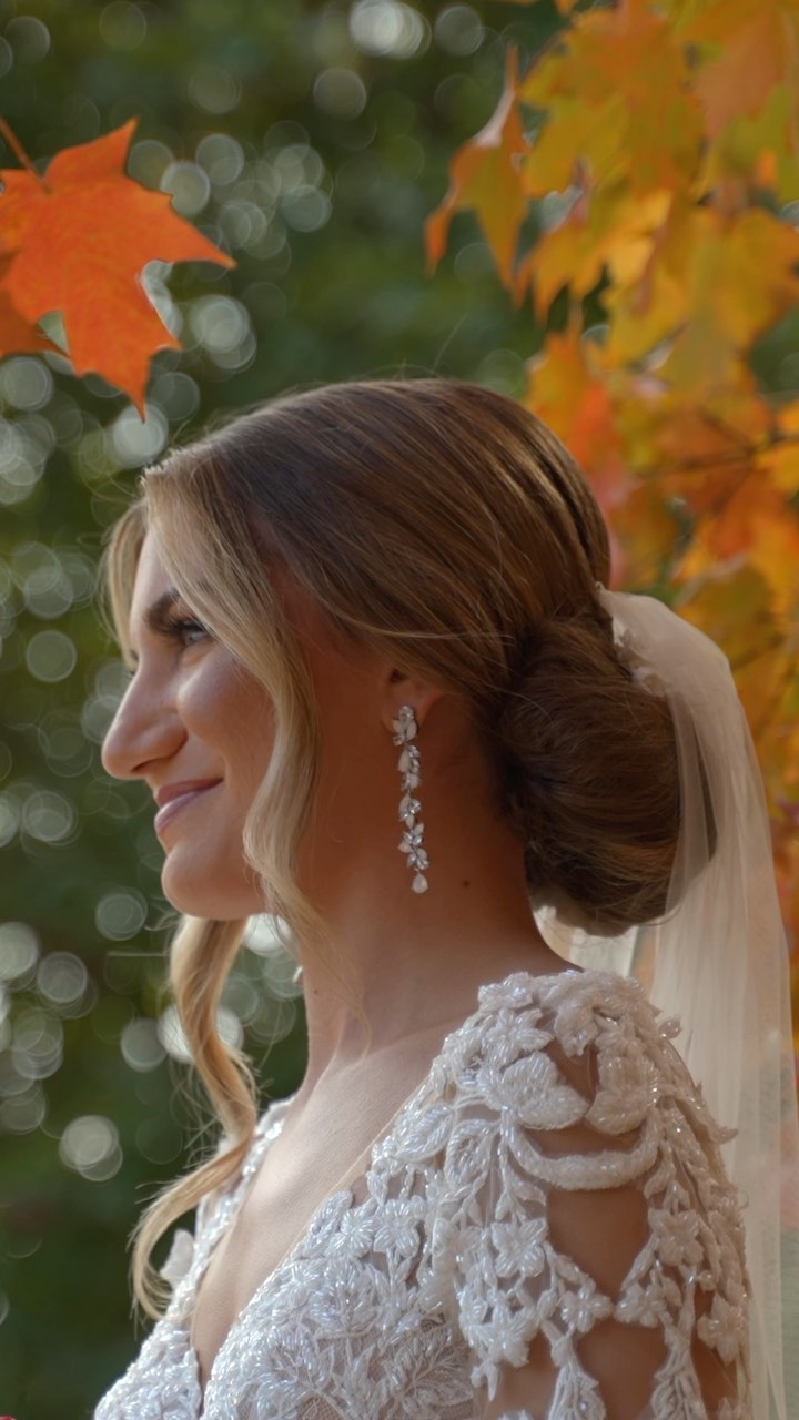 The early days of Fall weddings!
+
Filmed for @moontage.films
BRIDE: @lauren_gleason_
PLANNER: @eventsbyelle
PHOTOGRAPHER: @shannondugganphotography
HAIR: @hellolovelykc
MAKEUP: @mariamorrismakeupkc
BRIDAL BOUTIQUE: @truesociety_bellevogue
.
.
.
.
.
.
#kansaswedding #missouriwedding #kansascitywedding #kansascityweddingvideographer #weddingvideo #weddingreel #weddingreels #weddingvideos #autumnwedding #autumnweddings #sonyfx3 #sonya7siii #sonyshooter #weddingfilms #weddingfilmmaker