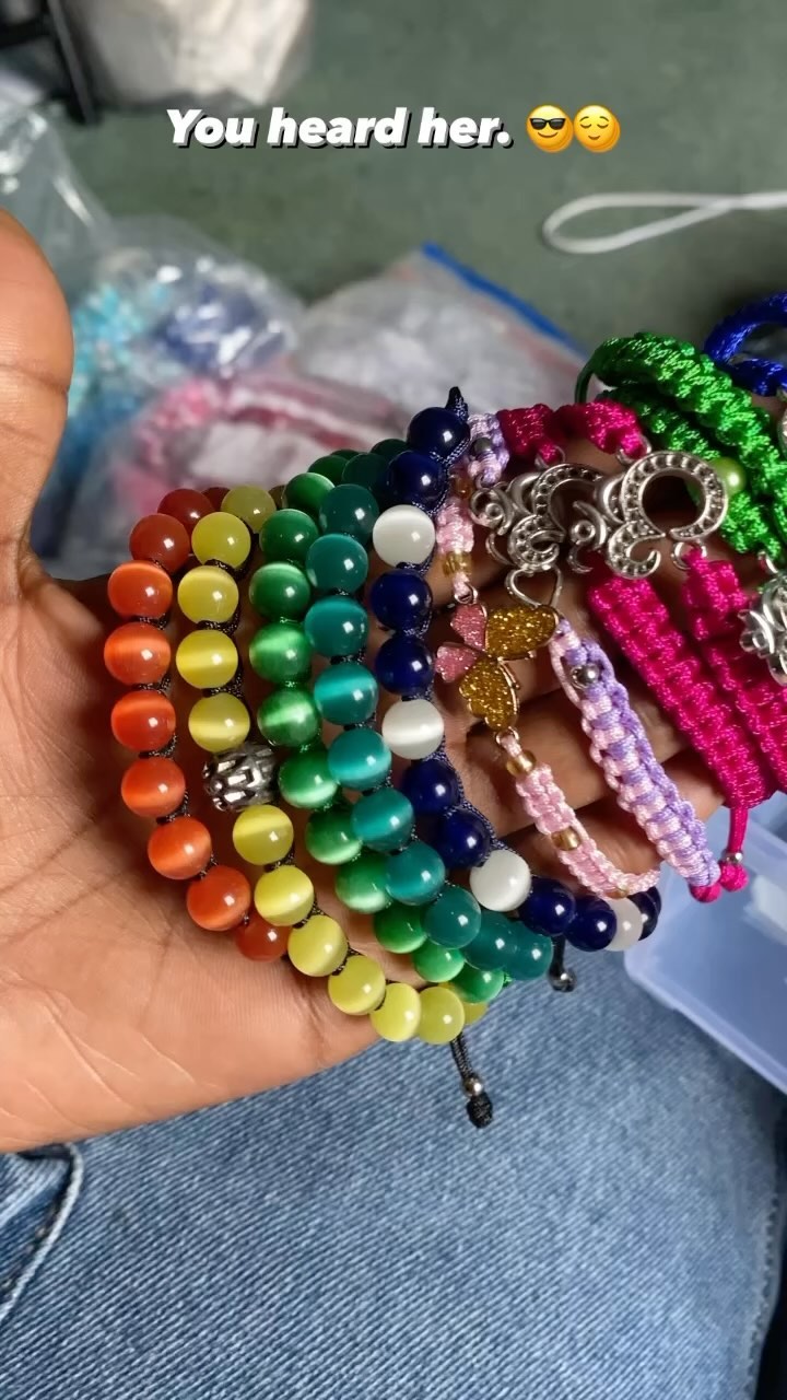 🤪😌✨💜 “I mighta took an L, but I’m pretty sure that nobody could tell, it took me a while to come up out my shell. At least I can say I did it with no help.” 🤷🏾♀️👁️
It’s a reason only I could see the VISION. 🤪
.
If you’re reading follow (@byhandbydana) It’s magical here & I’d love to have you. 🌈💜🦋✨