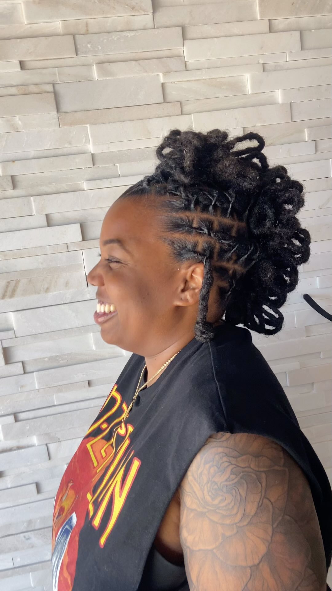 Speaks for itself and so does the smiles. 🤗🐝
*Subscribe to the “HIVEblog” for free on my website* www.LocsByBee.com #LinkInBio
⠀
#LocsByBee #LocsByBee757 #StungByBee #LocdByBee #Locs #StarterLocs #Retwist #LocRepair #LocStyles #LocExtensions #PermanentLocExtensions #LocReattachments #KidsLocs #KidsLocStyles #MensLocs #MenLocStyles #WomensLocs #WomensLocStyles #LocsForWomen #LocsForMen #Loctician #VALoctician #757loctician #757locs #VaBeachLoctician #LocQueen #TeamLocs