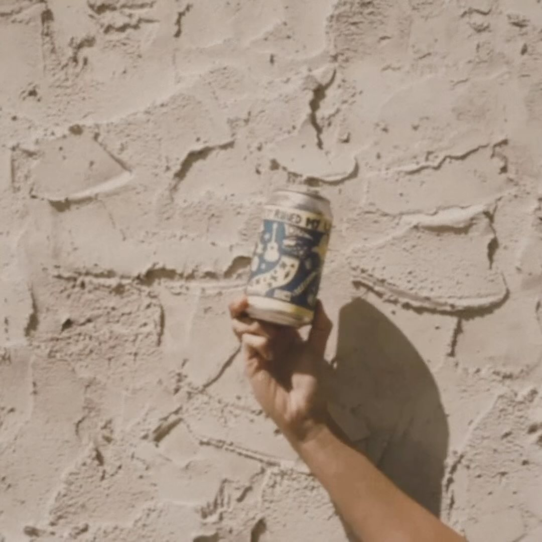 what a night, what a day! beyond words and so proud of this team to take gold in the @worldbeercup for jimmy buffett ruined my life dipa. guess we can close up the swinging saloon doors n go surfingâŠwhat else is there to live for. only pulling your tail feathersâŠlots of new beers coming, we are just getting our tippy toes wet!
.
.
.
.
#swellsabrewing #ncbeer #obxbeer #outerbanks #obxbrewery #goldmedalbeer #wbc #ncbrewery #goldmedaldipa #drinkcraftbeer #drinklocal #jimmybuffett #dipa #jimmybuffettruinedmylife #hazyipa #killdevilhills #obx #nccraftbeer