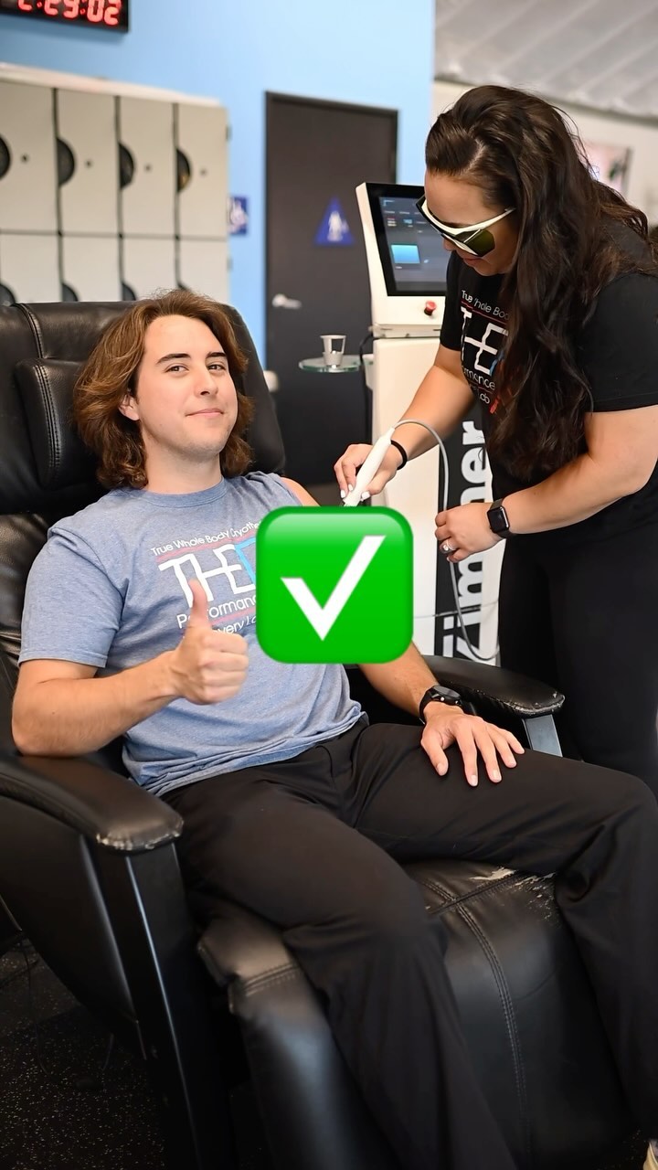 🔥 Tired of heat packs that just don’t deliver? Say NO to the burn and YES to the healing power of Zimmer’s Class IV laser therapy! 💥
•Switch to targeted relief
•accelerated healing
•deep tissue repair for the ultimate upgrade
.
.
#laser #recovery #heat