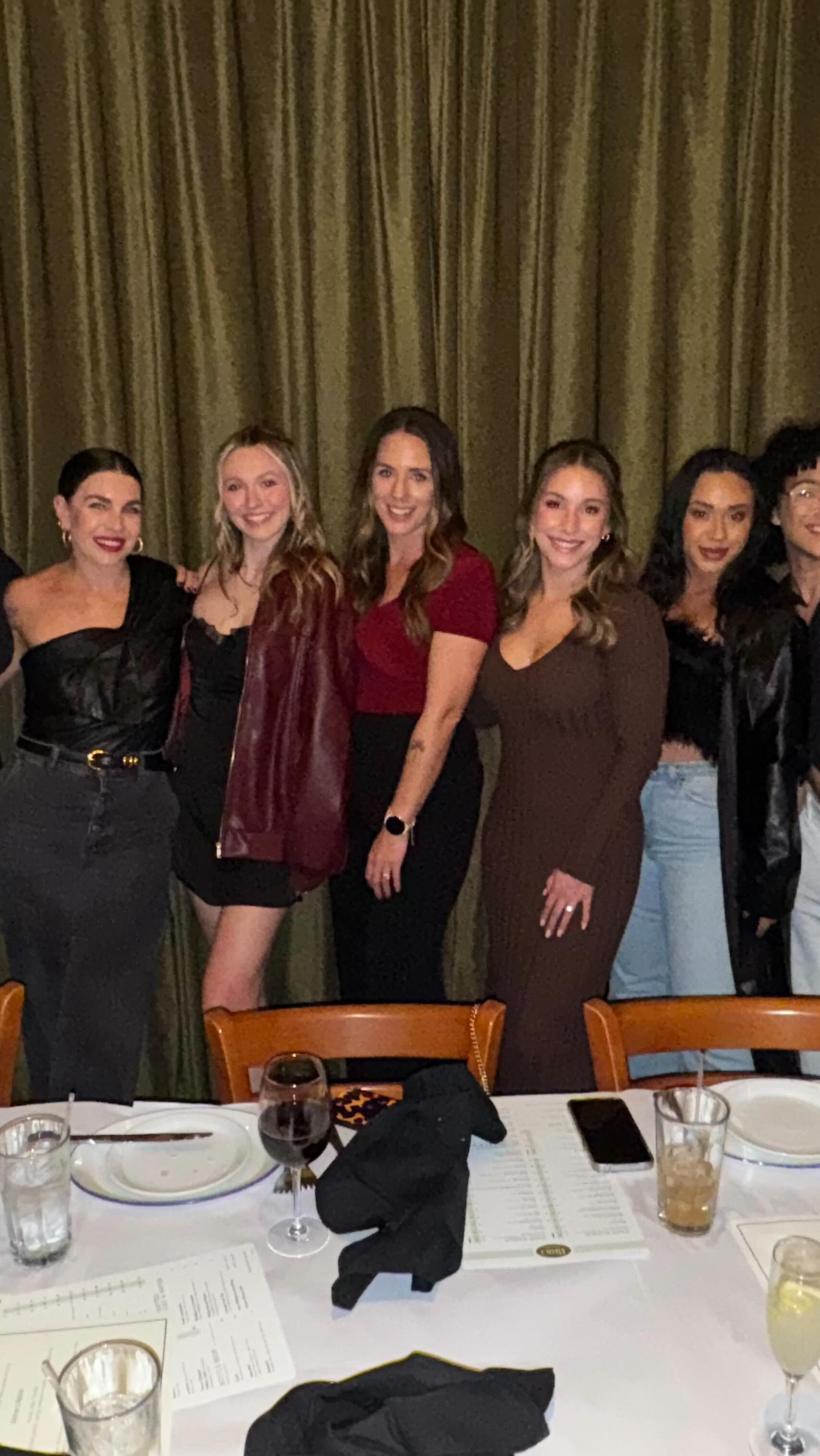 Salty Mayne holiday dinner and Secret Santa 2024 🎅 🎄
All we want for Christmas is this team right here! What an amazing night, and for many more to come! 🤍