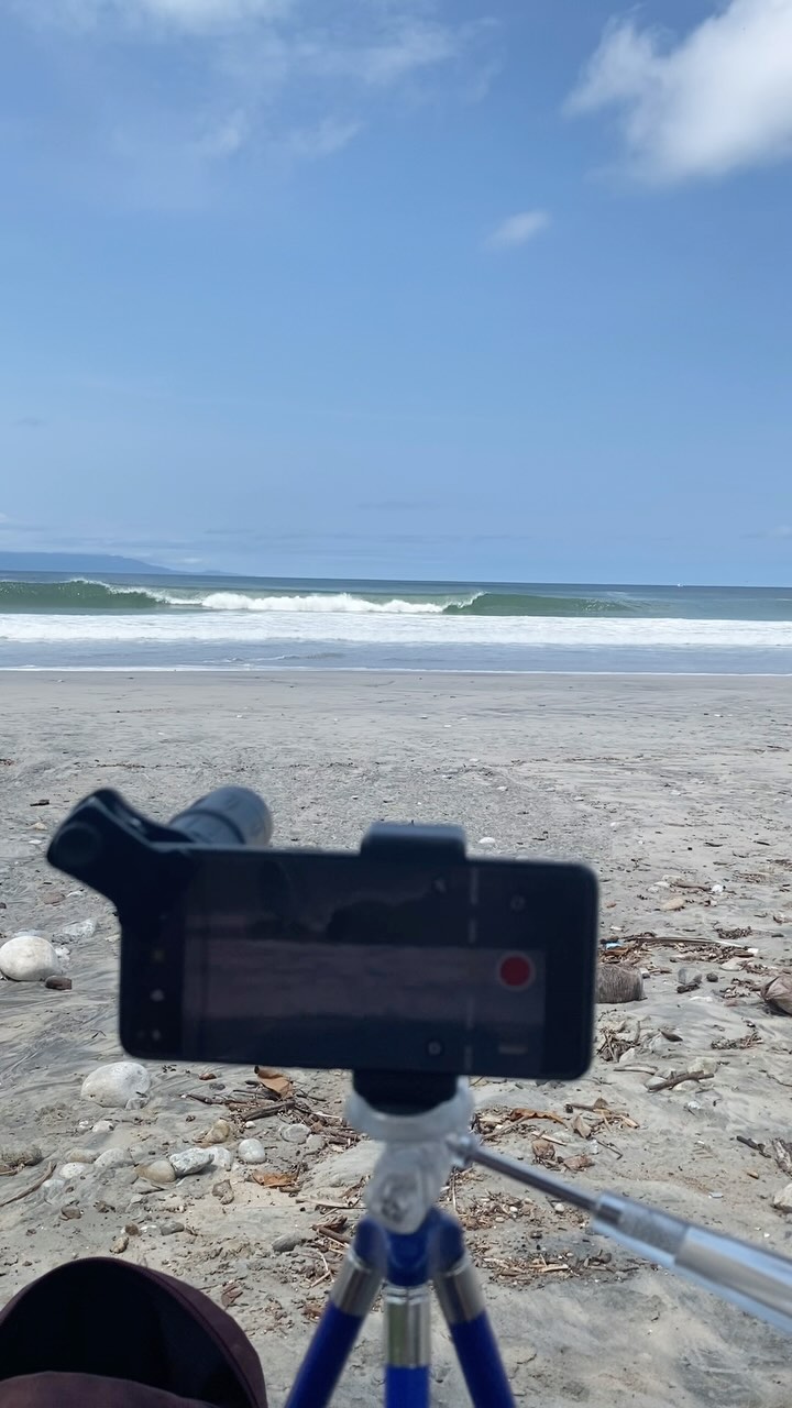 Surf coaching day 💪🏄♂️🌊
•
•
•
•
#surflessons #surfvallarta #gosurf #visitpuertovallarta #rivieranayarit #banderasbay #instabeach #waves #instamexico #instatravel #nuevonayarit #nuevovallarta #jalisco #vacation #sea #views #surf #surfing #fun #puertovallartasurf #mainlandmexico