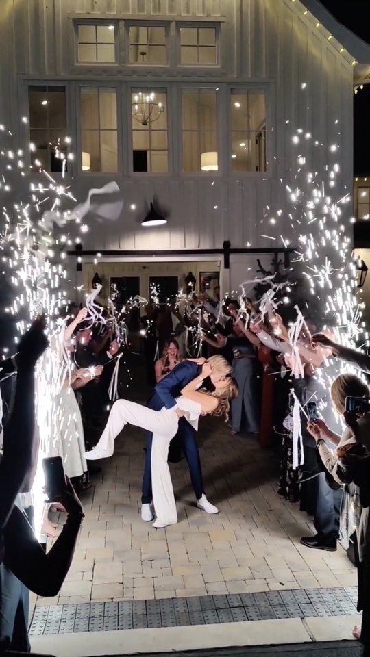 🎇 Let the Sparks Fly!
Rachel & Jess's wedding was a dream. From the table settings to the gorgeous #utahmountains views, everything was picture perfect. We wish you the happiest of marriages! Thank you for letting us be a part of your special day.
Coordination: @creatinglifemoments
Venue: @riverbottomsranch
Flowers: @lizybowden
DJ: @djjerryutah
Bar: @topshelfutah
Catering: @culinarycrafts
Photo Booth: @eversonphotobooth
Hair and Makeup:
@kristenpackardartistry
@kalichris
@lucerohair_andwellness
Donuts: @dollydonutsbarandgrill
String Quartet: @blackandwhitestringquartet
Photographer: @brynleepaige_
#mountainwedding #weddinginspiration #weddingflowers #weddingvenue #weddingdecor #weddingideas #weddingplanner #rainbowaesthetic #celebrate #engaged #destinationwedding #summerwedding #shesaidyes