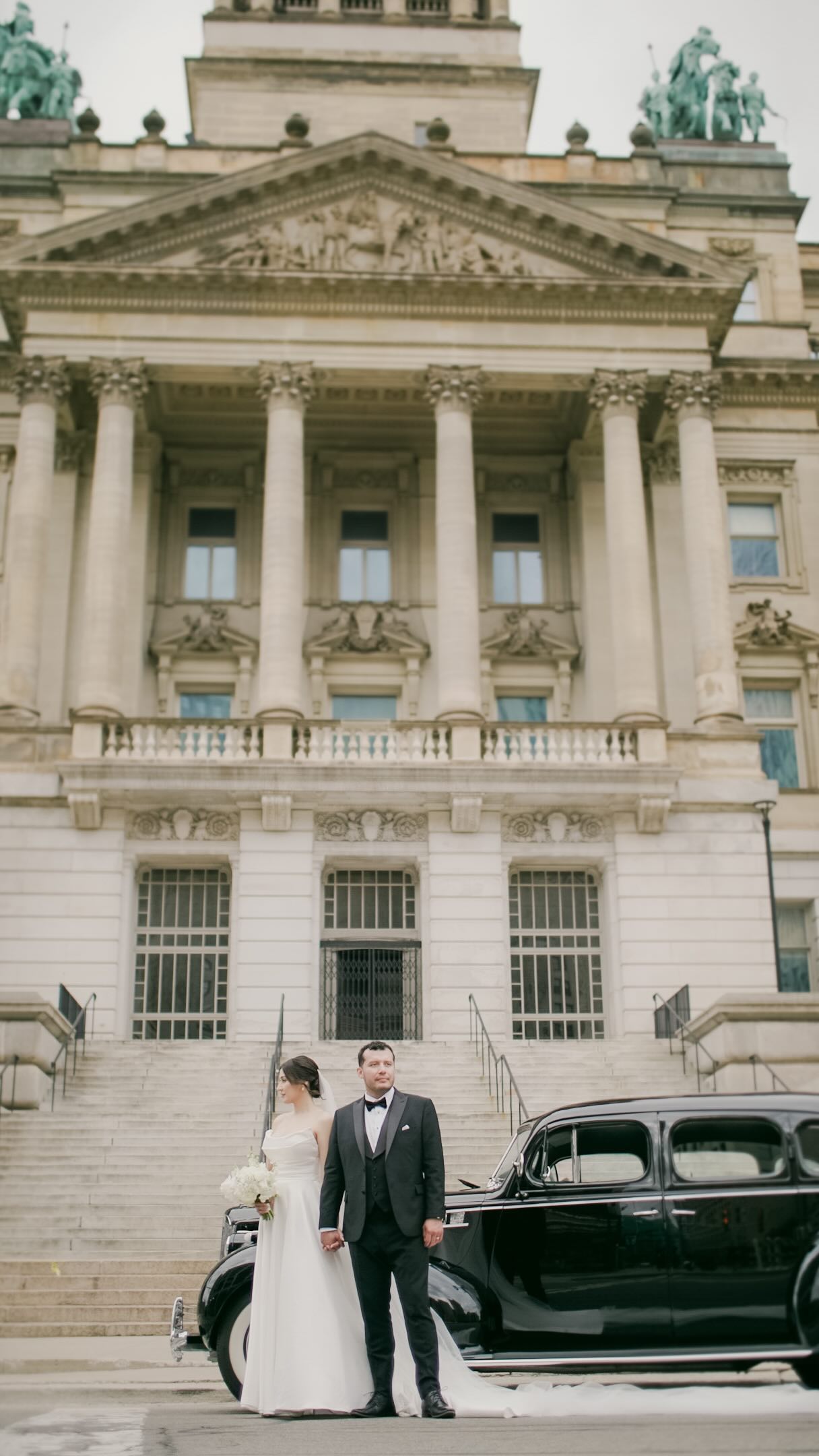 ✨🍾An unforgettable day at Shinola Hotel! ⌚️✨
Every detail beautifully blending modern luxury with timeless romance. A day filled with love, laughter, and the kind of love that never fades.
VENUE: @shinolahotel
PLANNING: @seeventsplanning
PHOTOGRAPHY: @gracekalil_photography
FLORAL: @studioterrain
ENTERTAINMENT: @djskipz
MARIACHI BAND: Mariachi Jalisco
CAKE: @arnolds_cakes
#shinolahotel #shinolawedding #detroitweddings