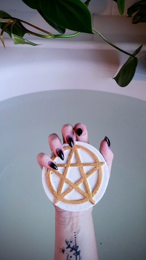 @spellbomb_ restock in the works!!
Old favourites AND new additions will be hitting the shelves very soon.
Level up your self care ritual with these wickedly fizzy spell infused bath bombs ✨
•
•
•
#blackbirdavenue #spellbomb #getinthebath #ritualbath #witchywares #magickalwares #loveyourself #selfcareritual #selfcareforwitches #australianwitches #melbournewitches #esoteric #handmadeaustralia #crystalshopmelbourne #yarravalley #yarraranges #visityarravalley #upperyarravalley #shoptheyarravalley #yarrajunction #warburton