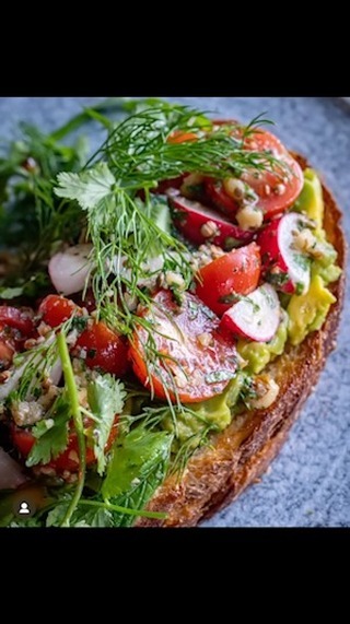 🌿 Avocado toast, but make it art. 🍅✨
#smashedavo #avocadotoast #southcoogee #lionandbuffalo #sydneycafe #localcafe